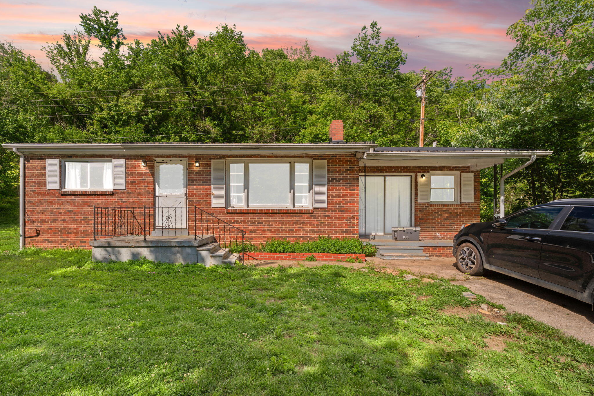 2640 Tates Creek Road — photo
