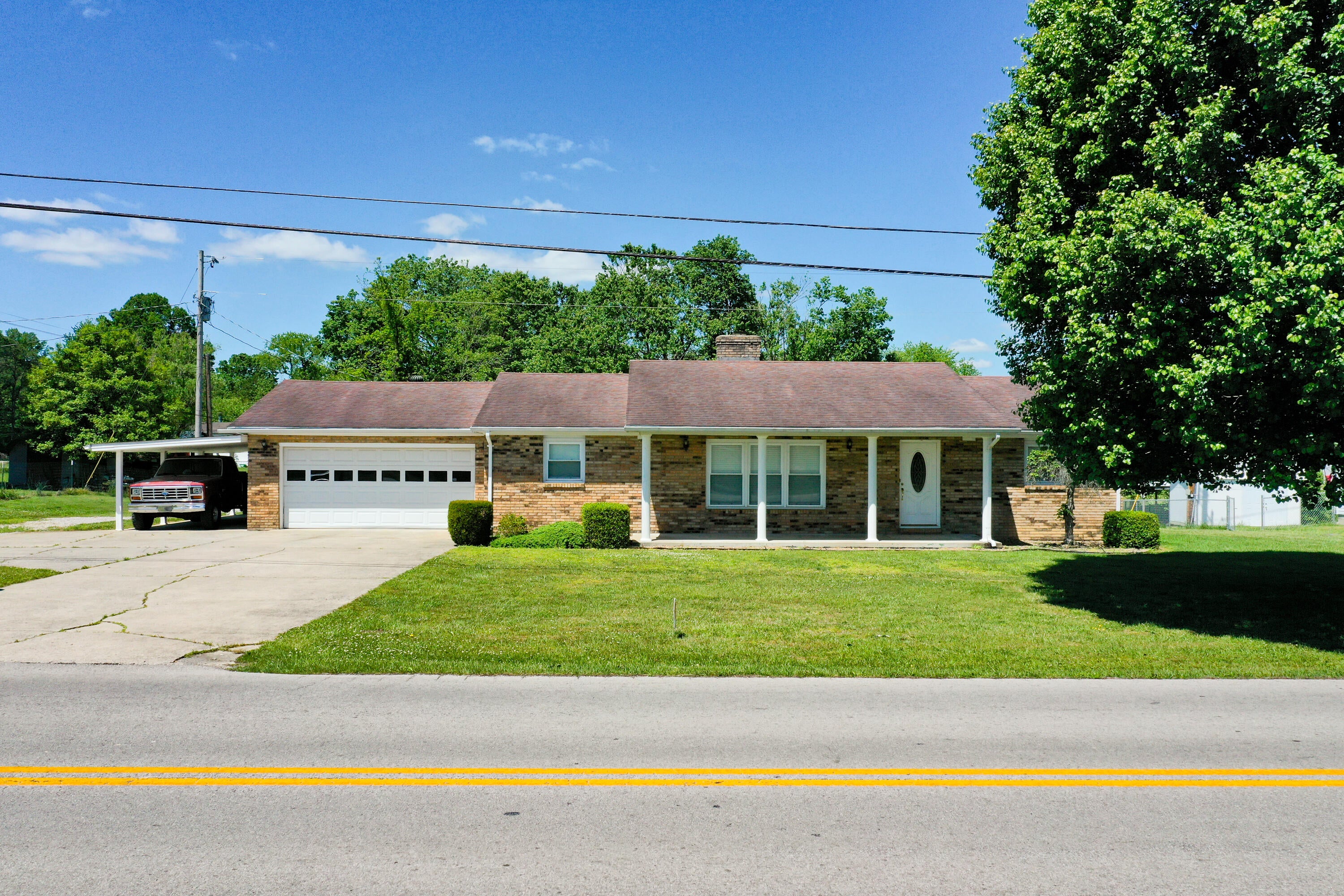2015 Old Whitley Road — photo