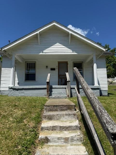 814 Holmes Street — photo