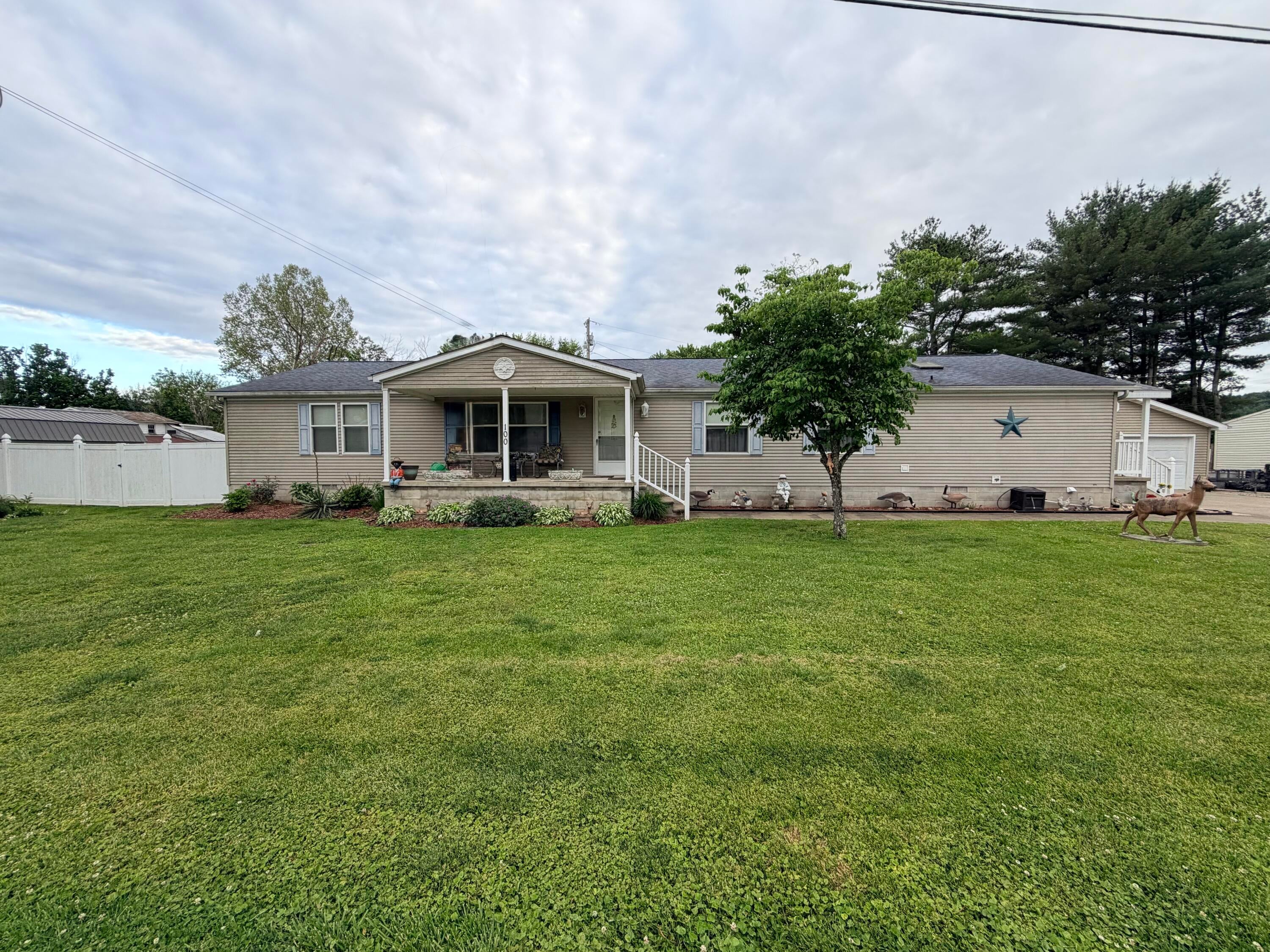 100 Blue Waters Drive — photo
