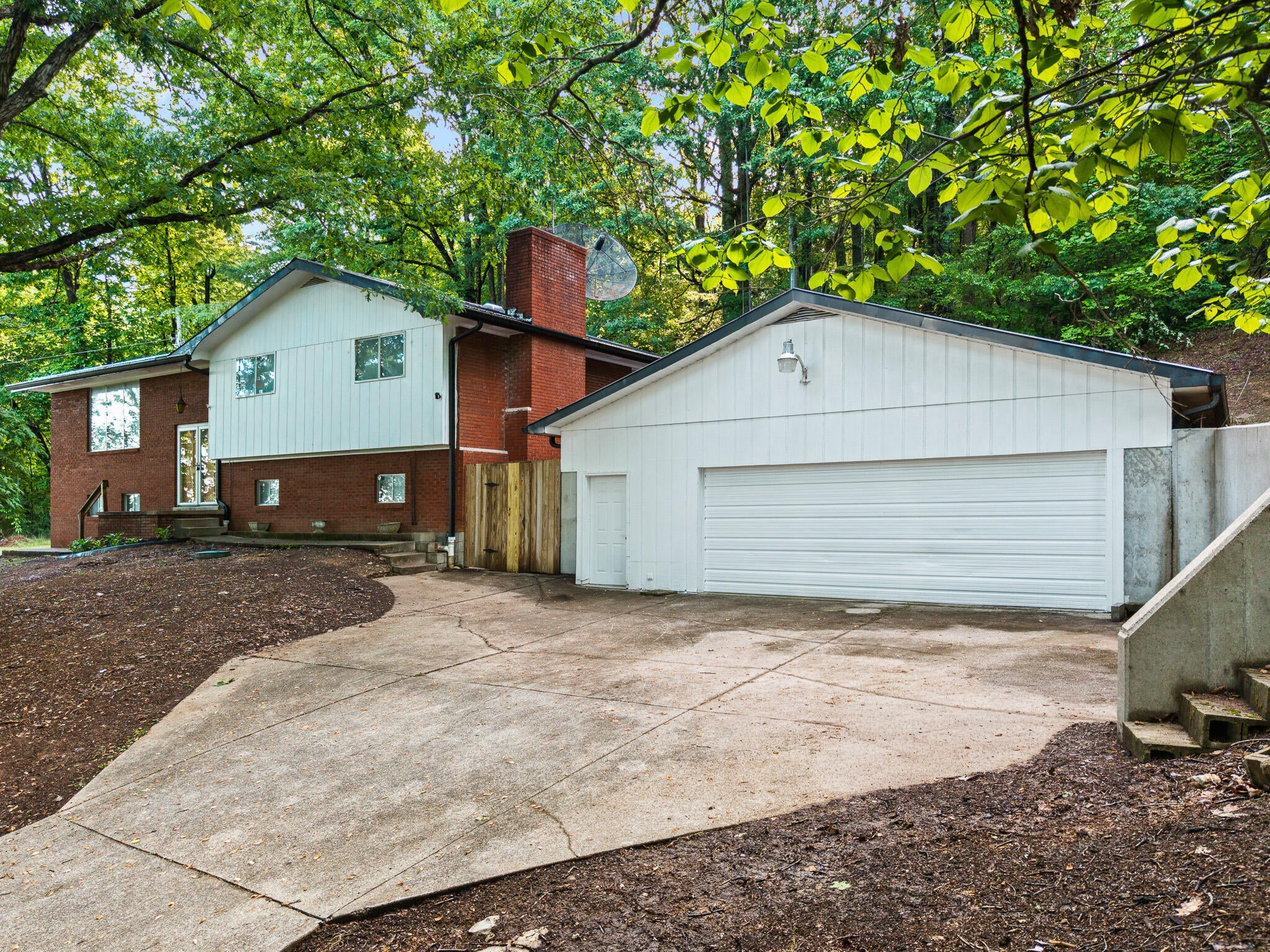 2371 State Highway 1568 — photo
