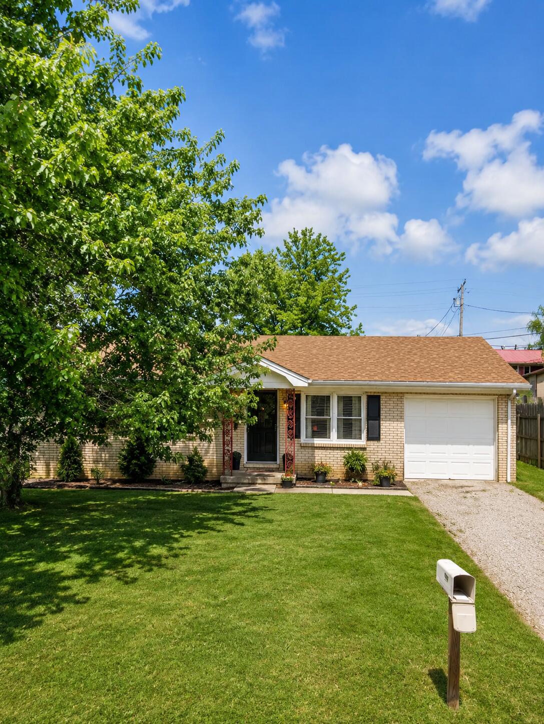 511 Ashley Drive — photo