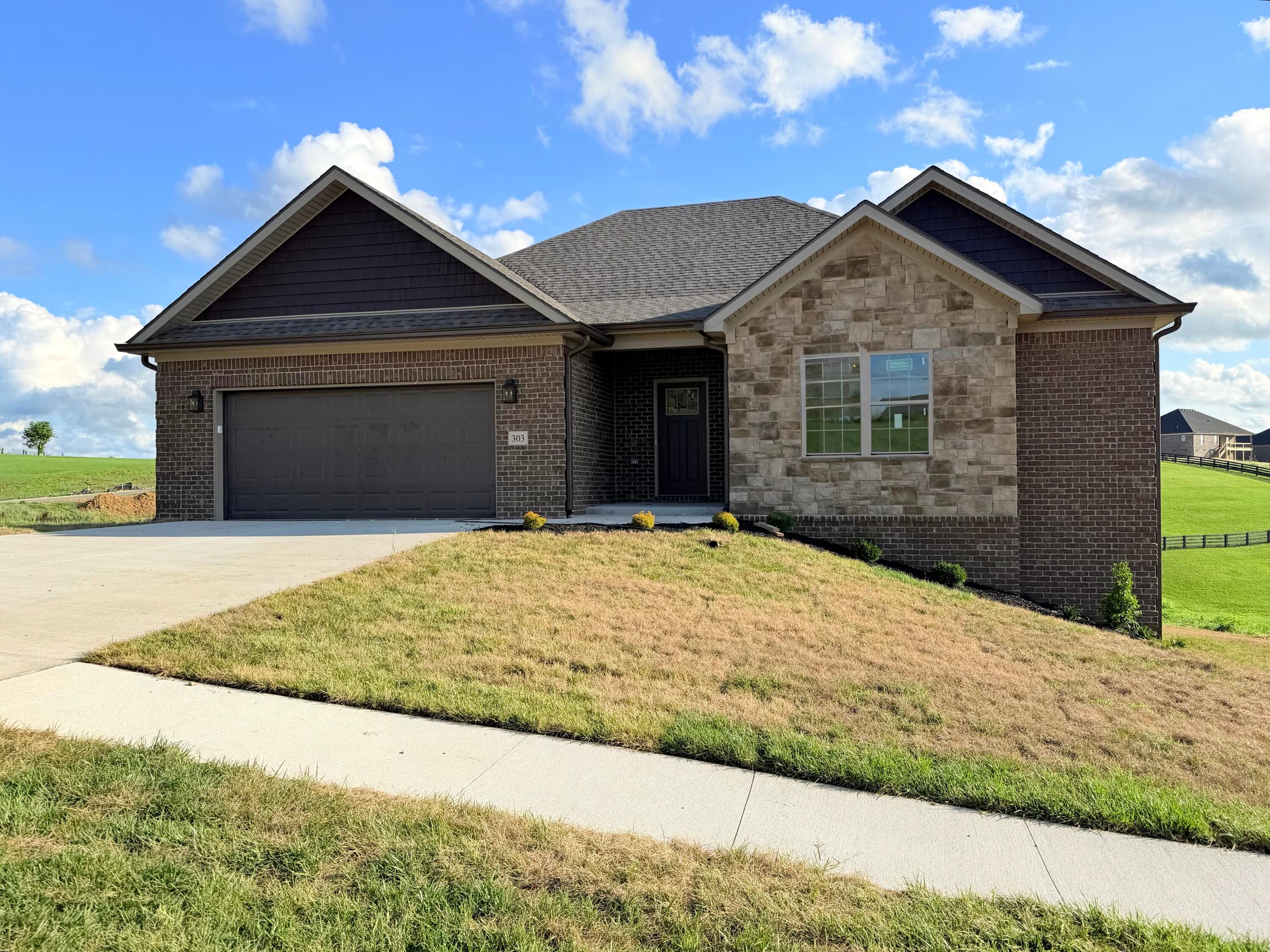 303 Wolverine Way — photo