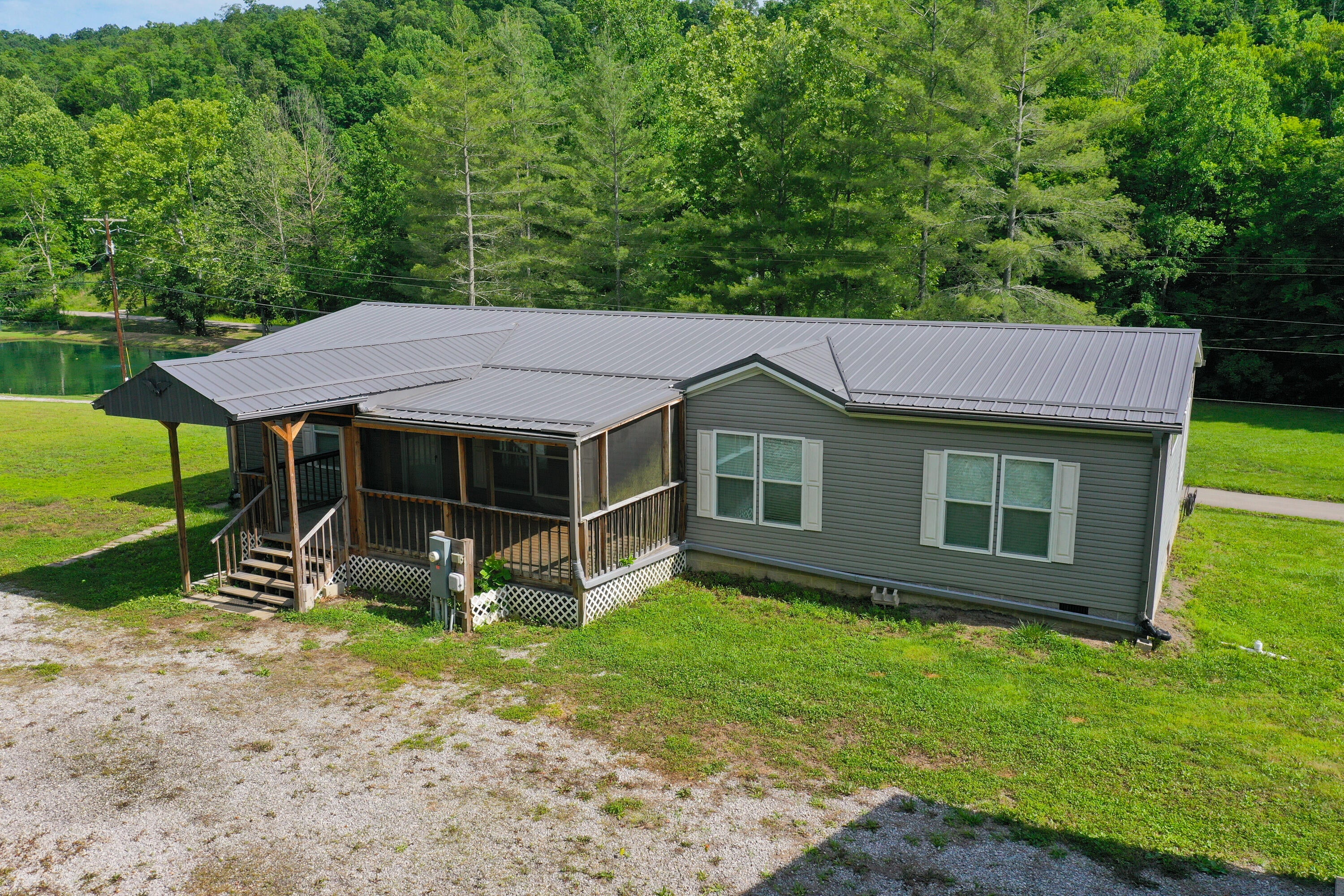1153 Pawpaw Road — photo