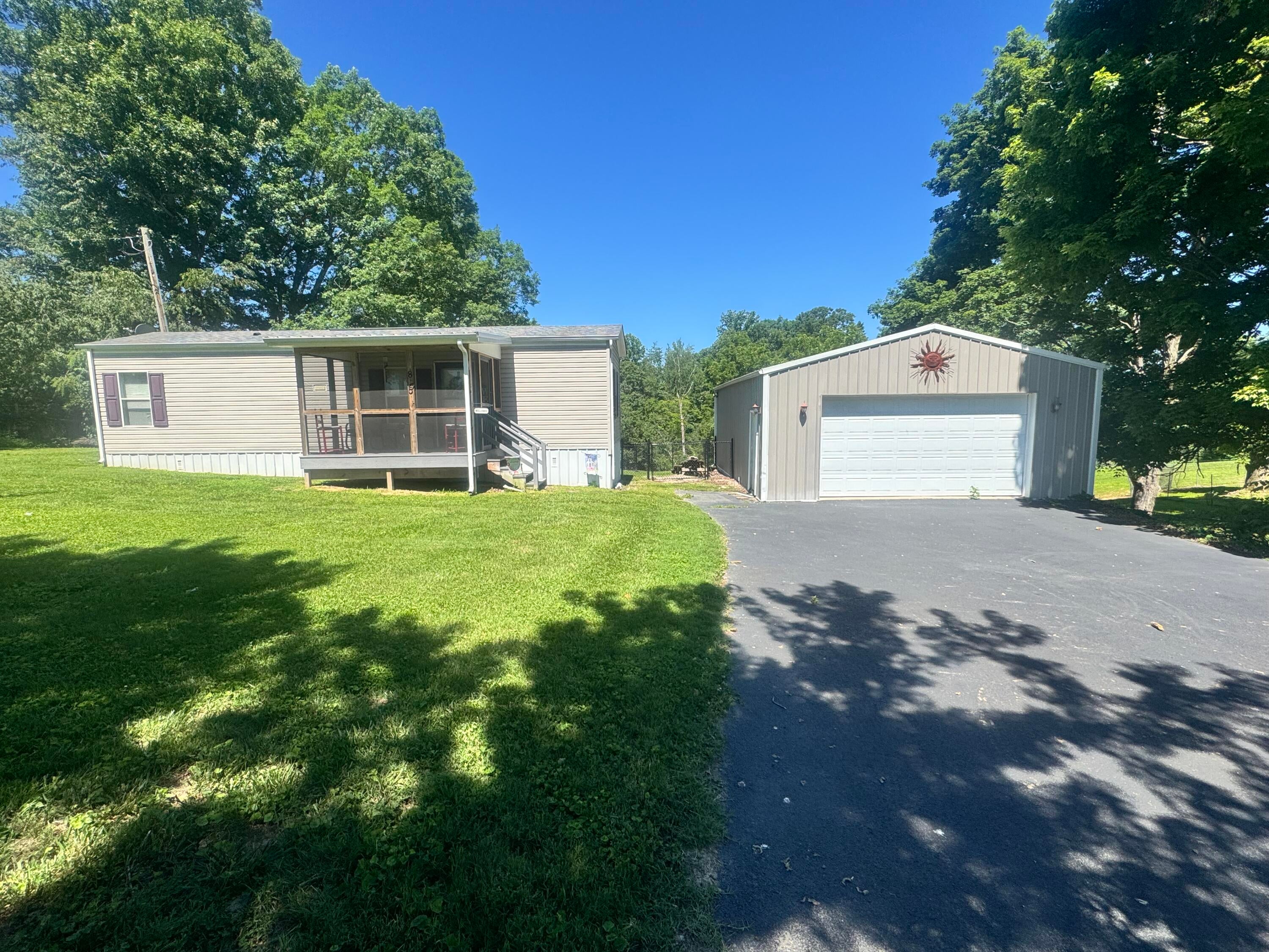 805 State Hwy 1611 — photo