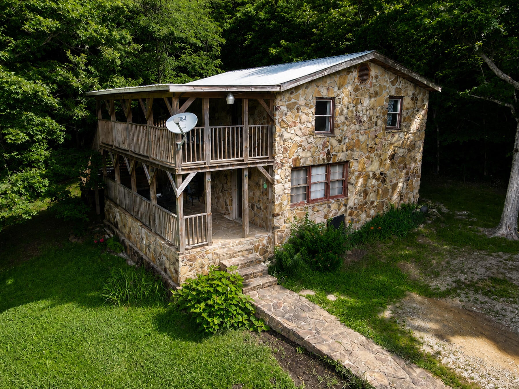 1493 Missouri Hollow Road — photo