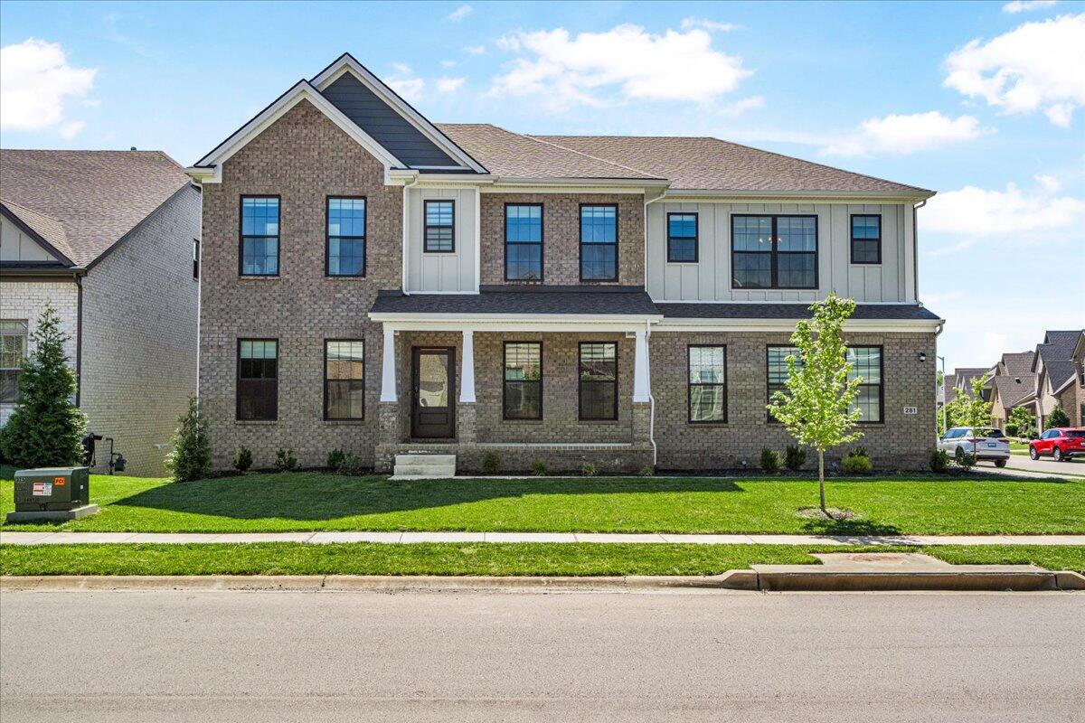 281 Squires Circle — photo