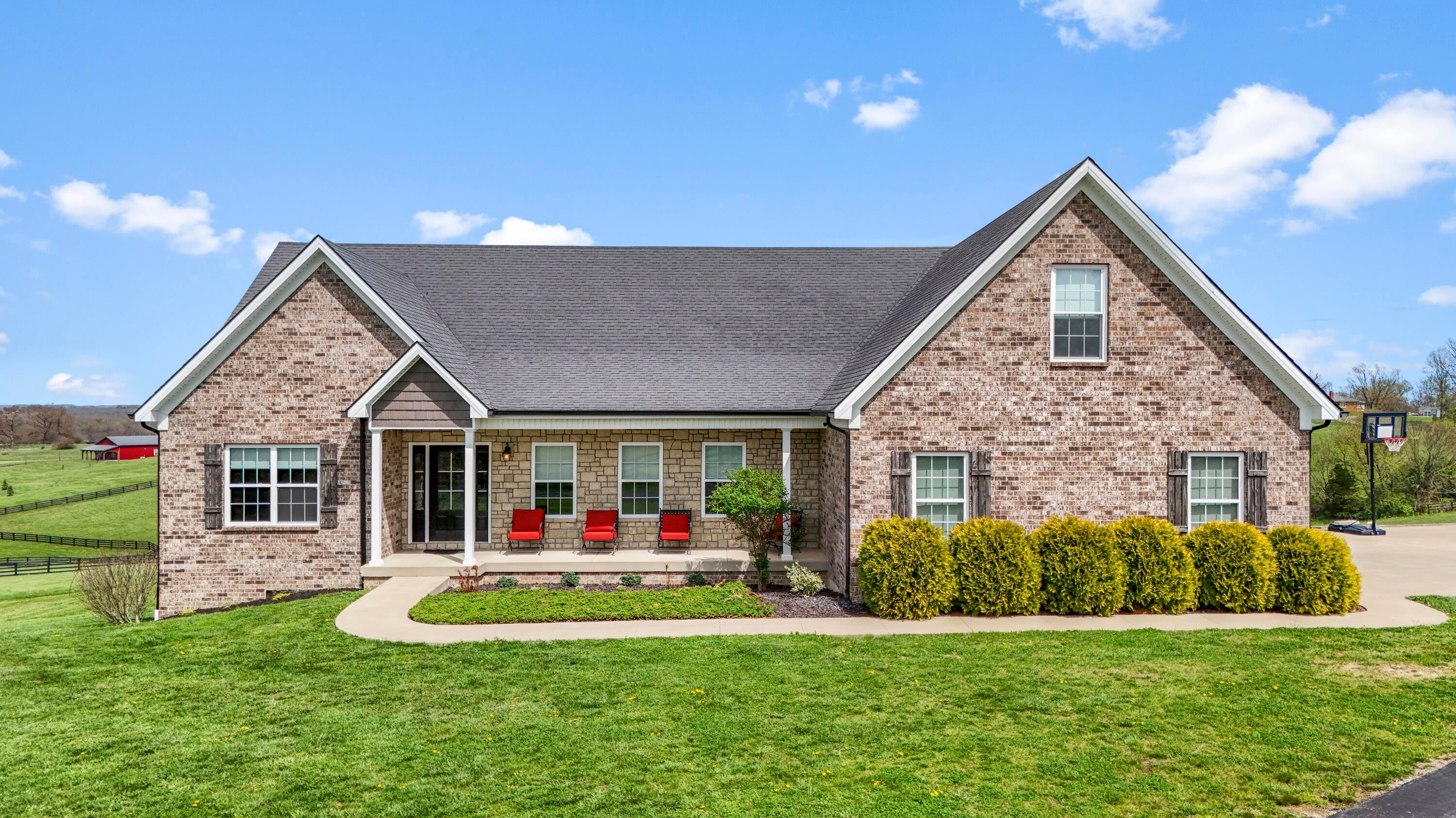 112 Fairfield Farm Road — photo