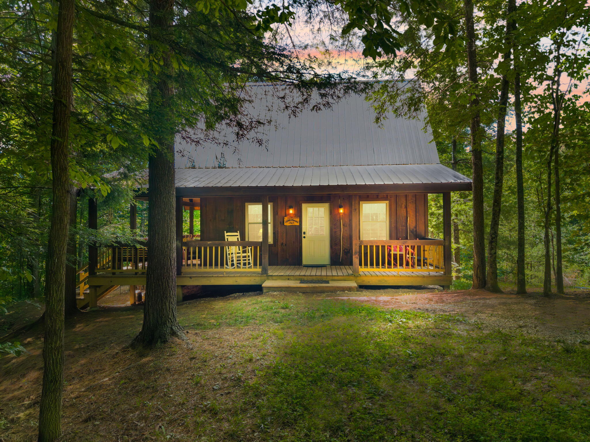 611 Paradise Drive — photo