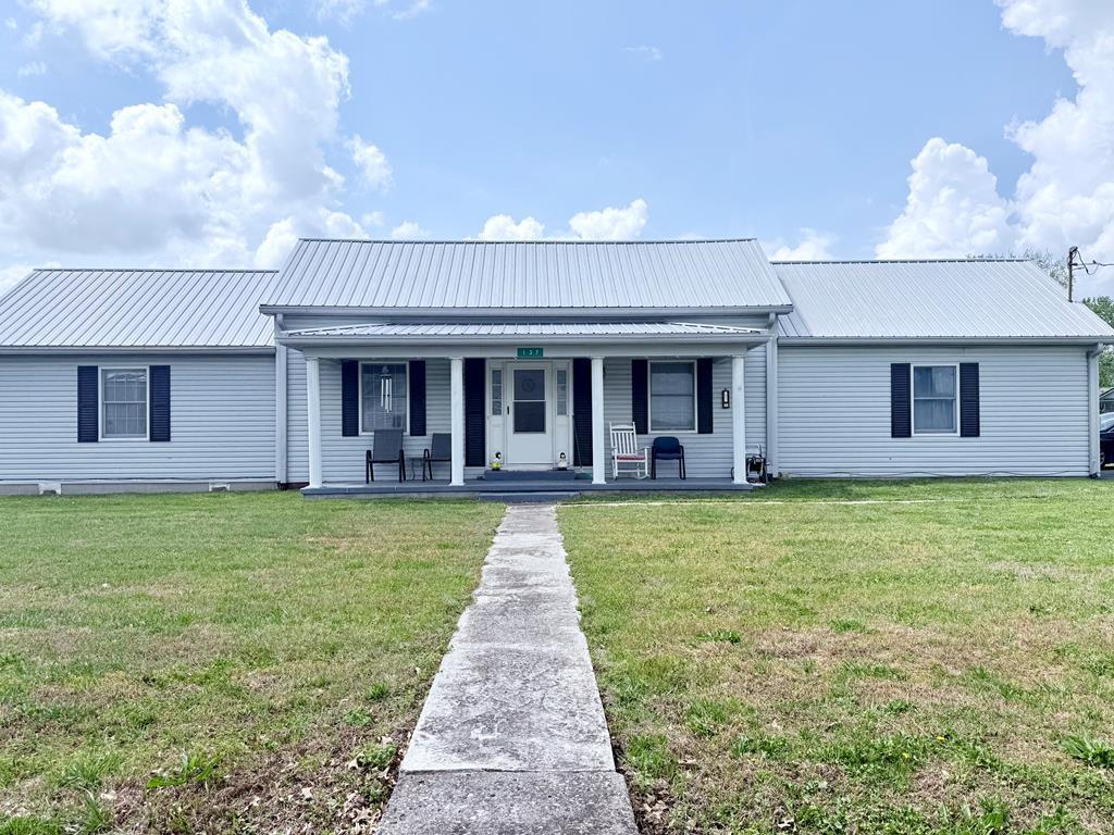 137 Dripping Springs Street — photo