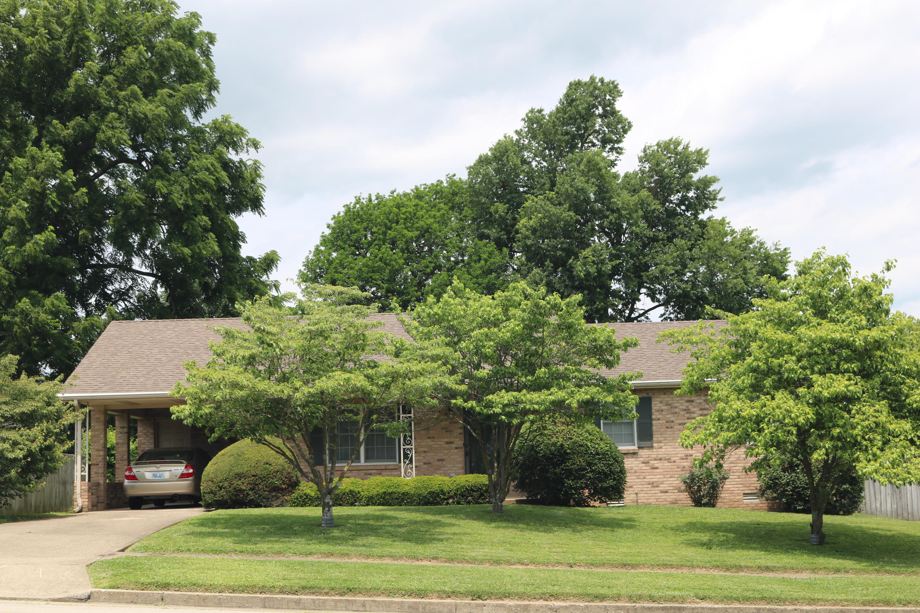 106 Clinton Drive — photo