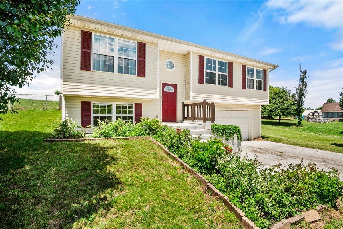 115 Cam Court Drive — photo