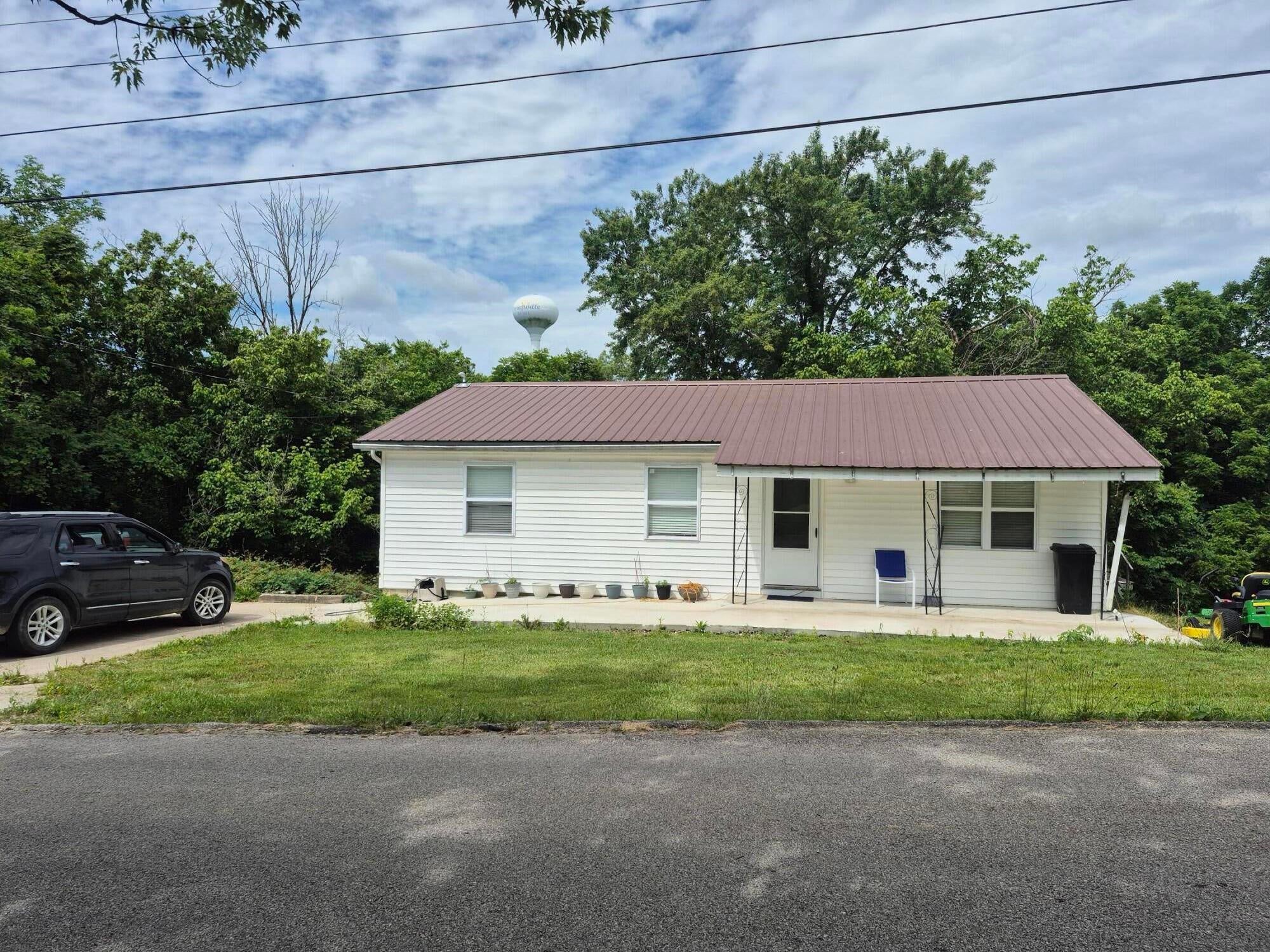 211 Treadway Drive — photo