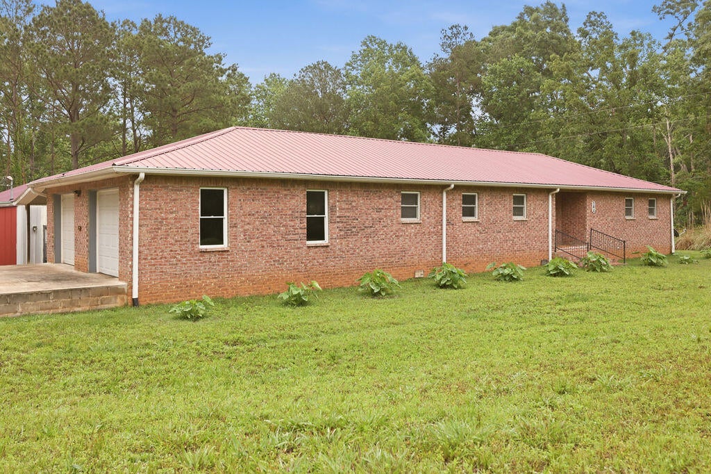 144 Hesley Drive — photo