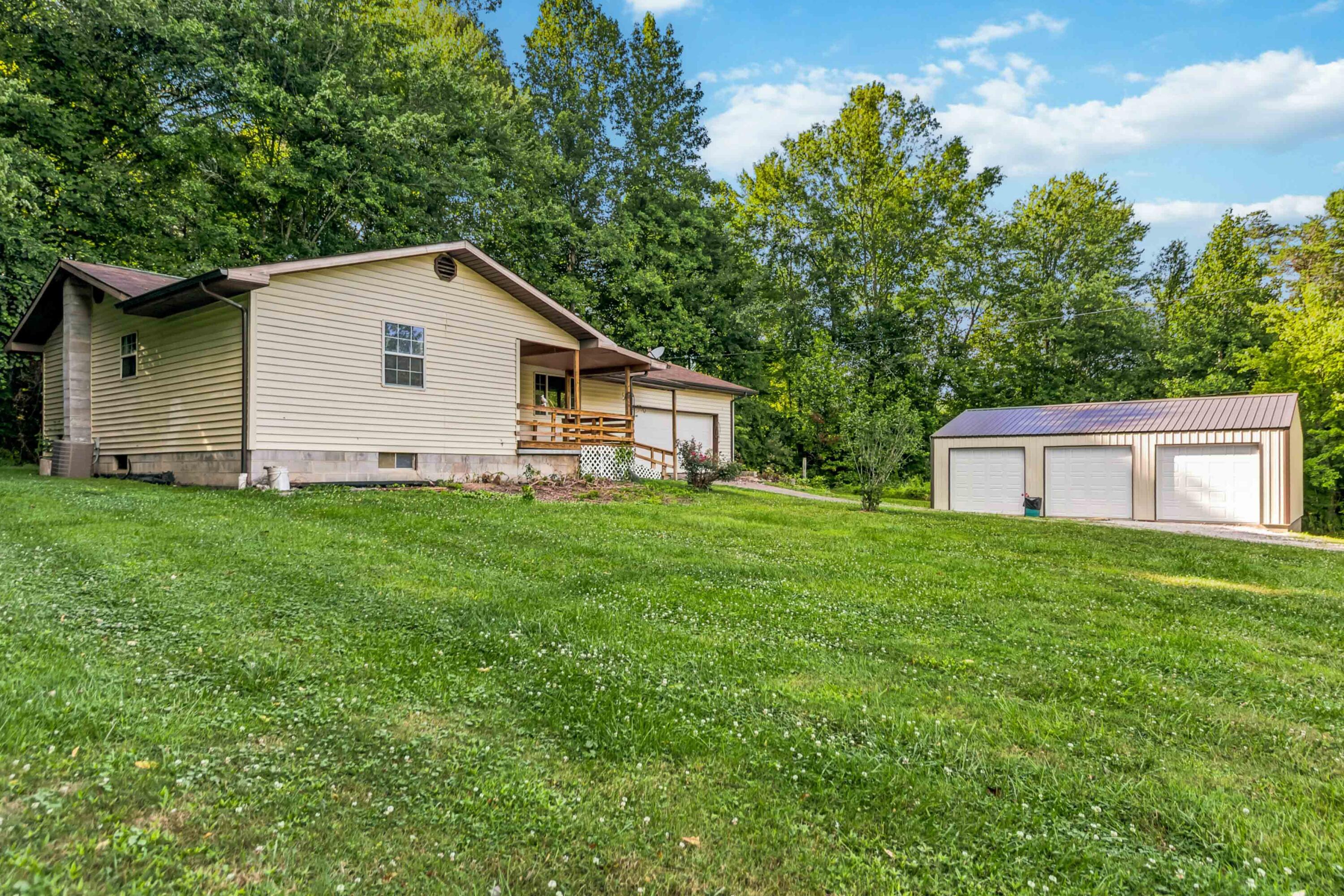 3572 Echo Valley Road — photo