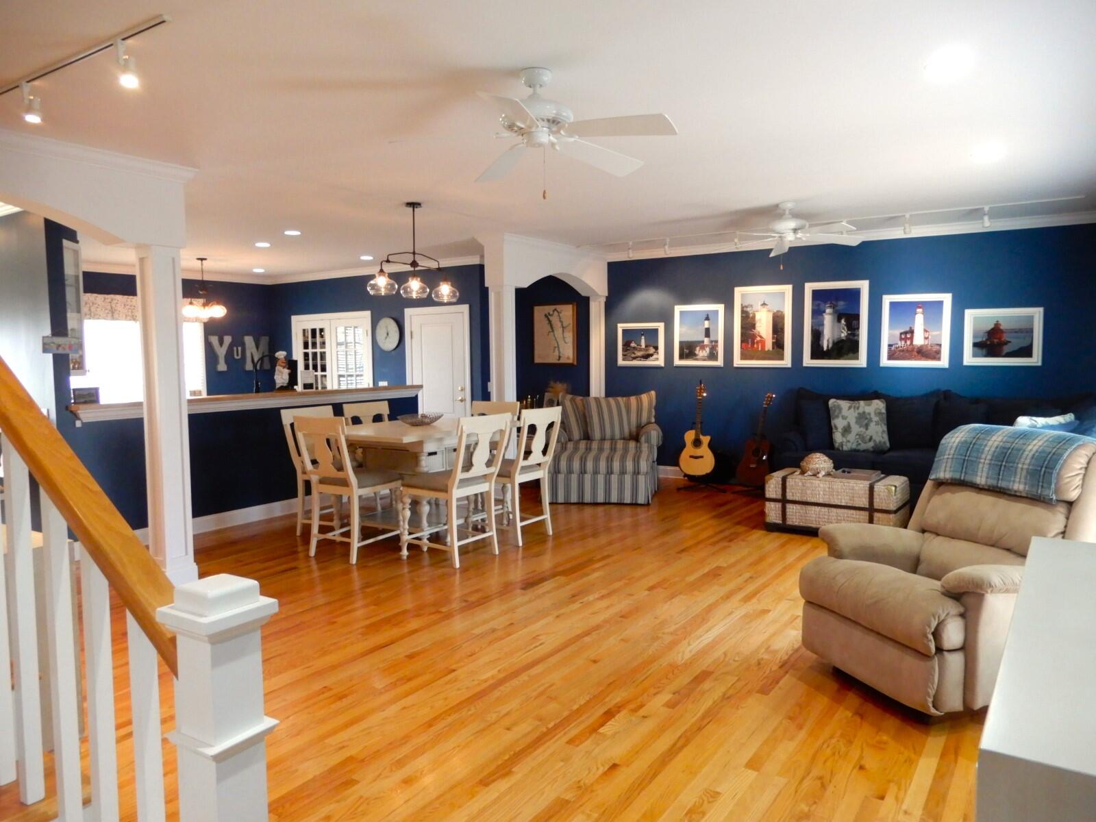 718 Marina Village Drive — photo