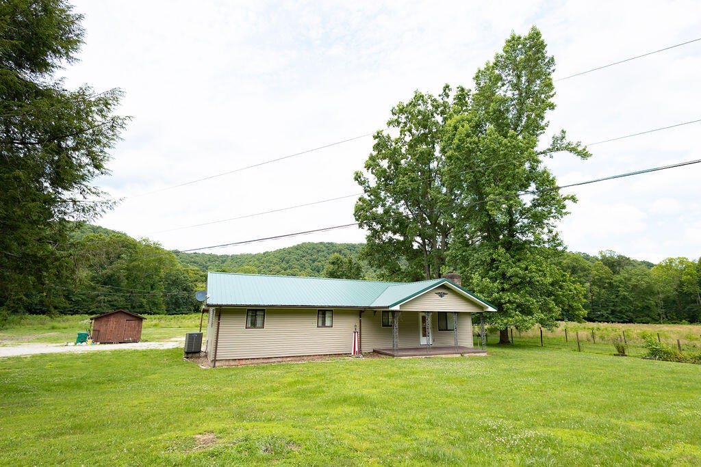 9940 Cranston Road — photo