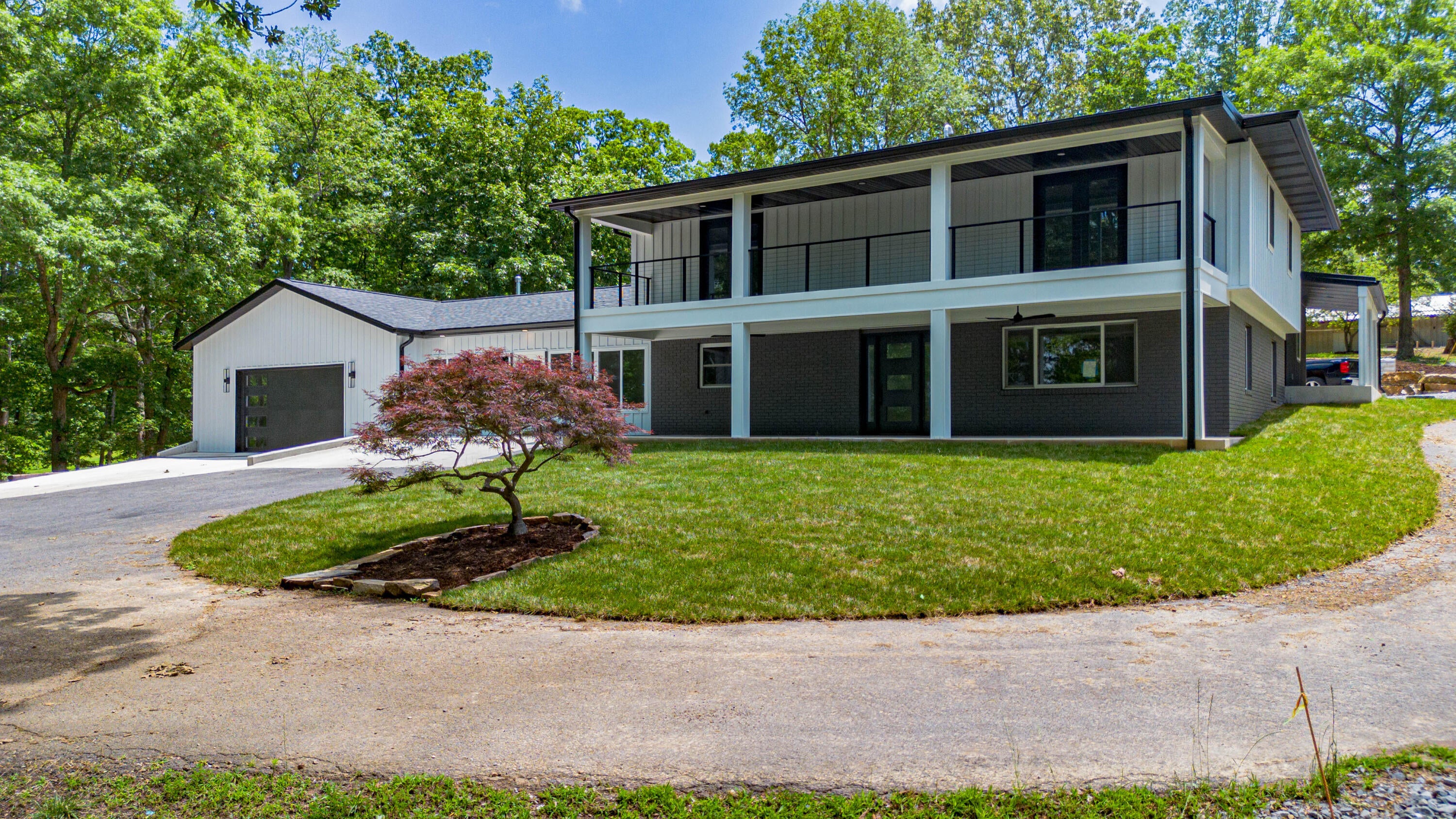 214 Hickory Hill Lane — photo