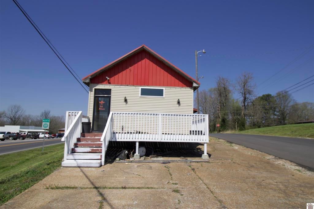 28 Elm Street — photo