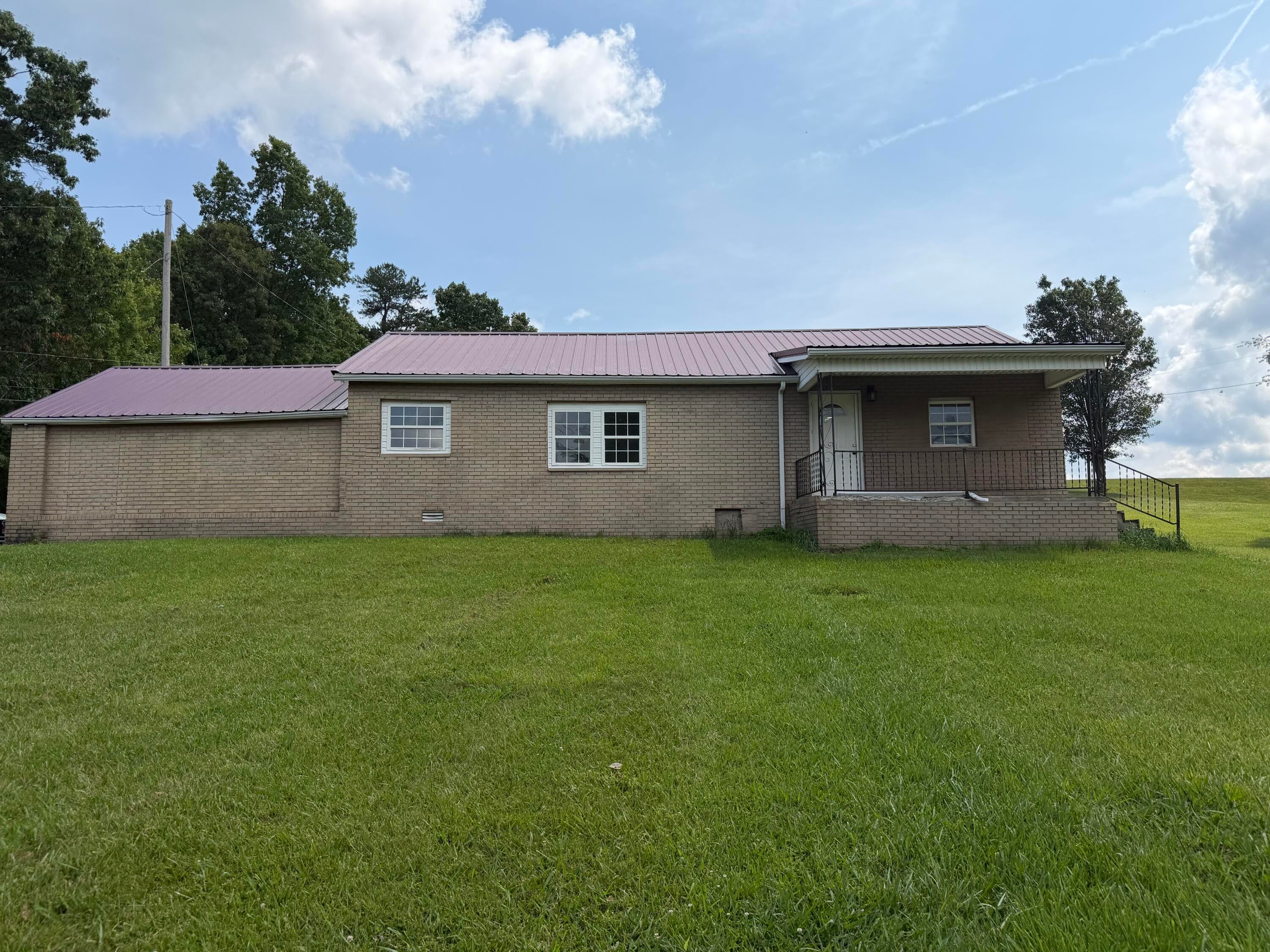 2718 Bee Creek Road — photo
