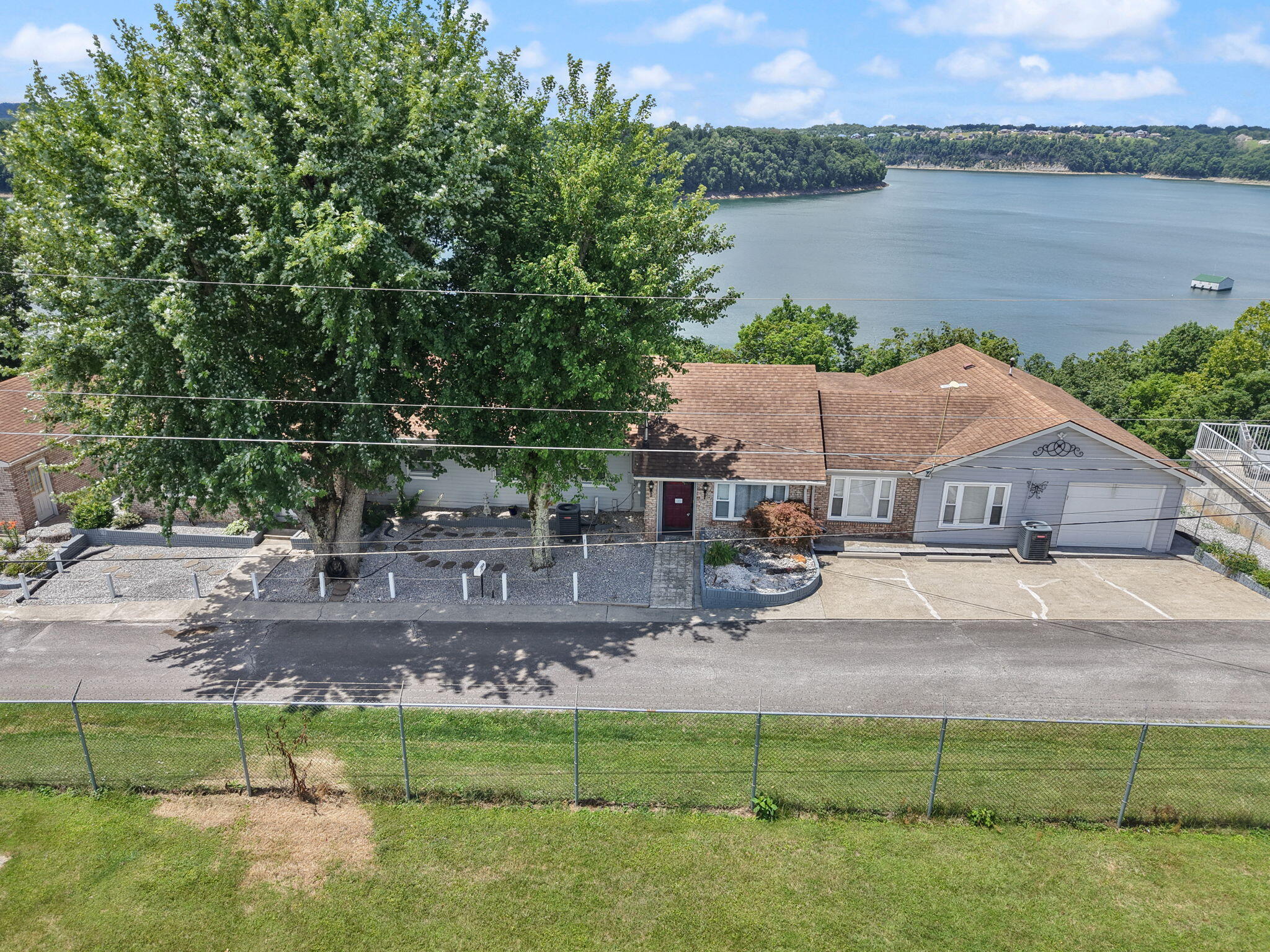 27 Waterworks Drive — photo