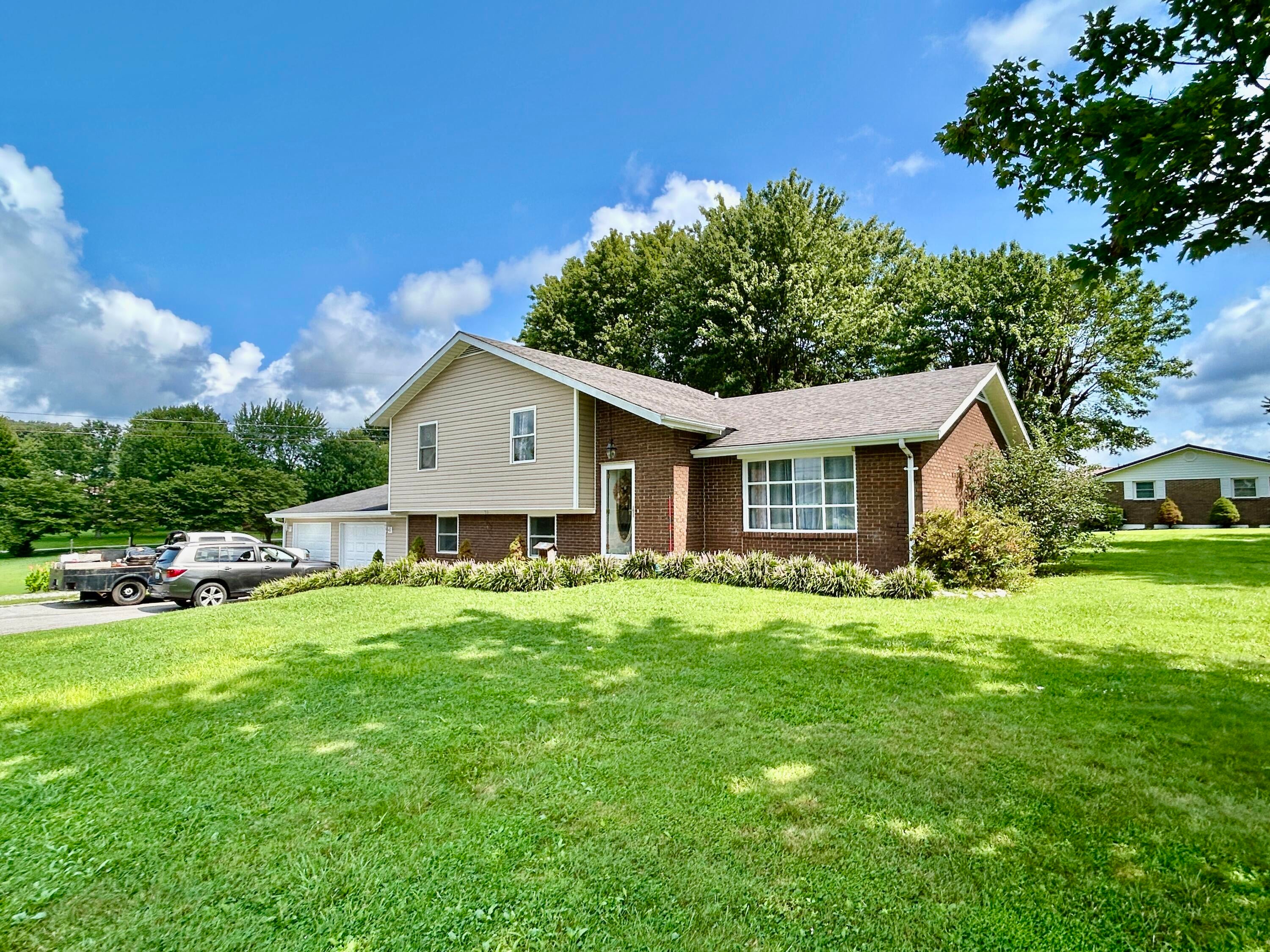 111 Guinn Drive — photo