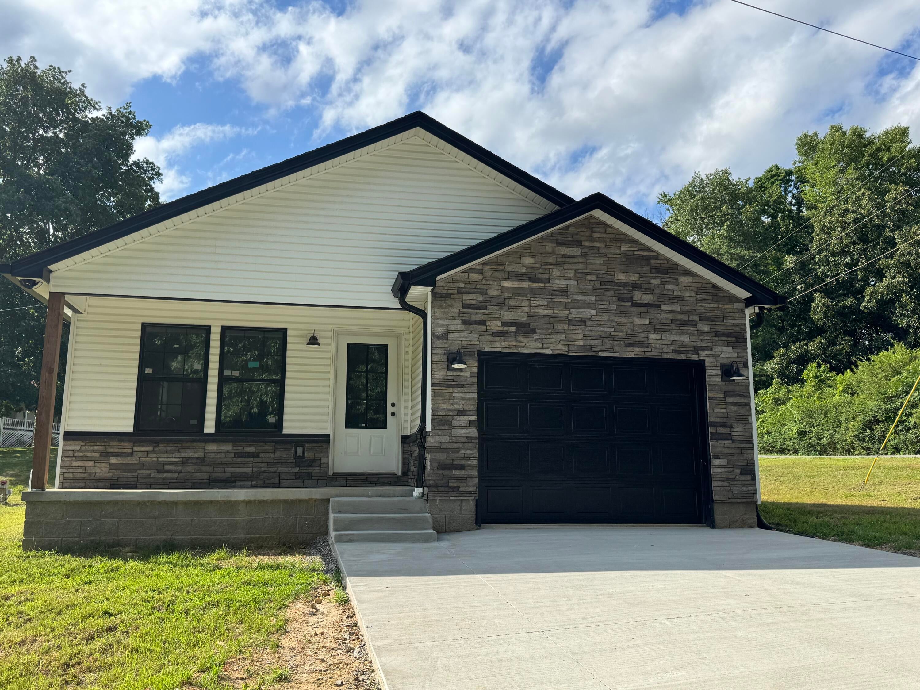 296 Hillview Drive — photo