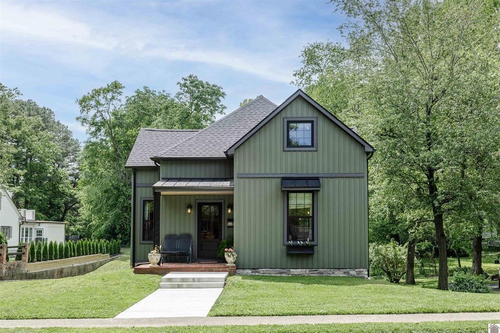 811 Olive Street — photo