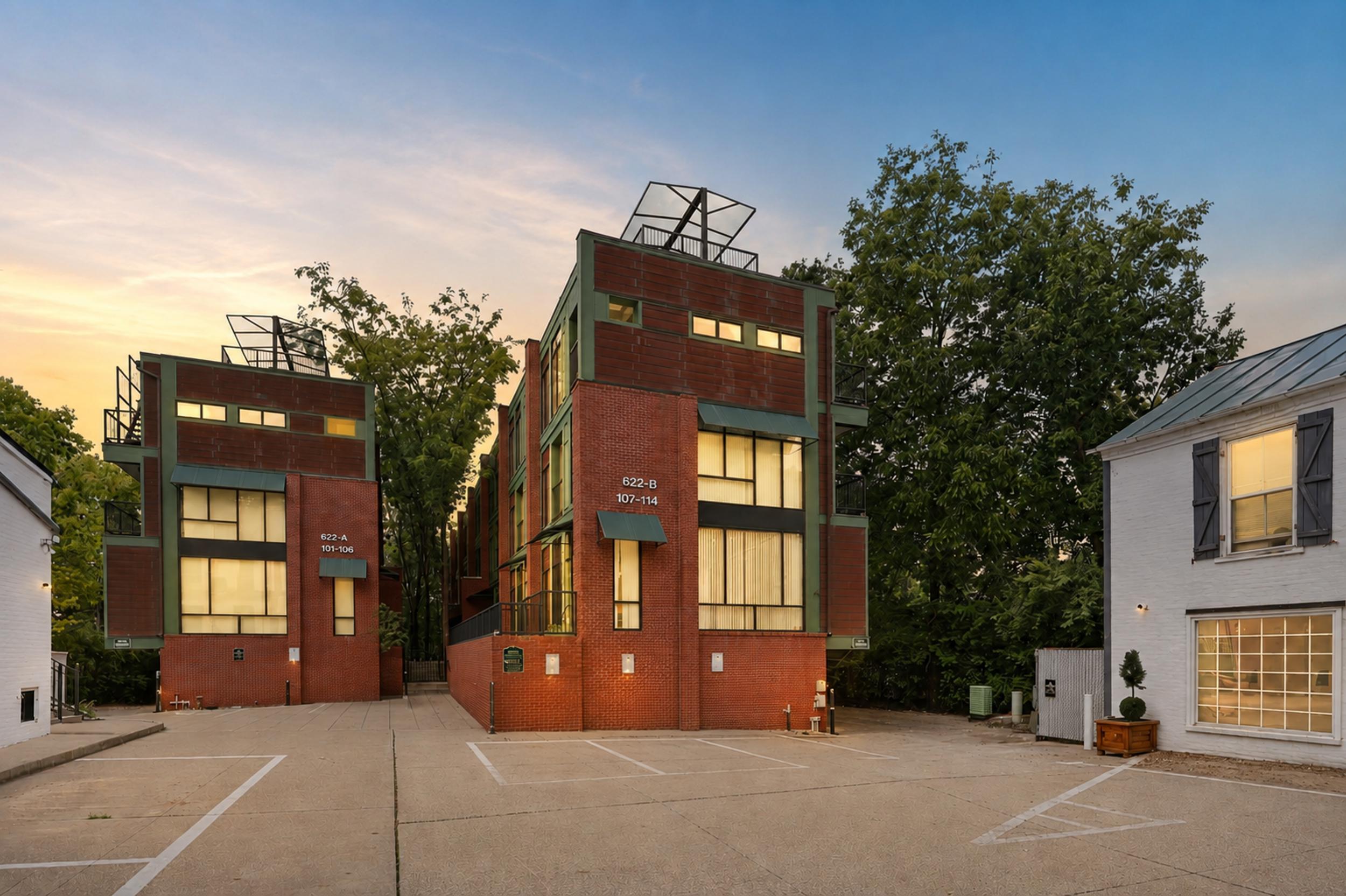 622 W Main Street 110 — photo