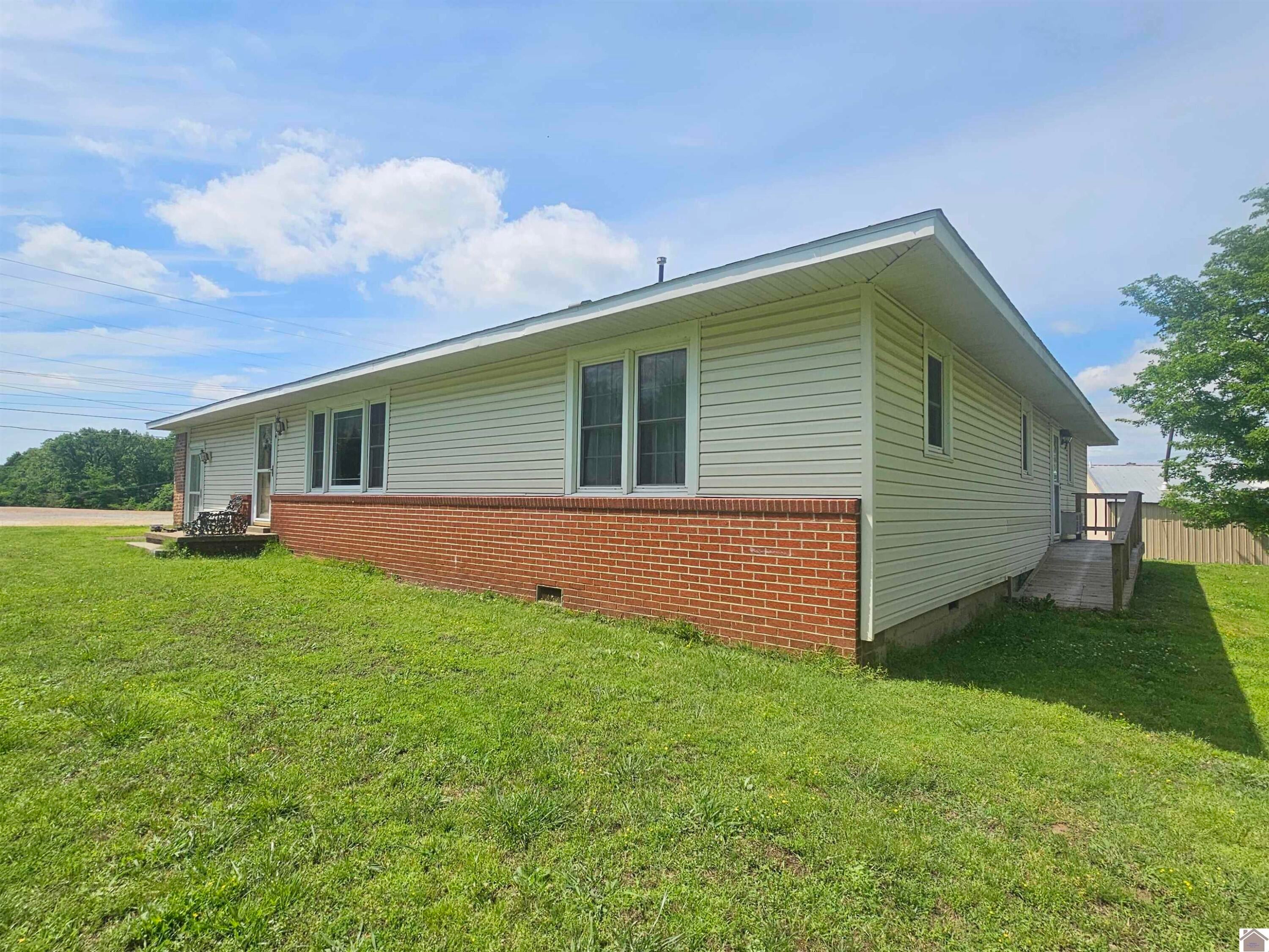 104 Cherry Laurel Lane — photo