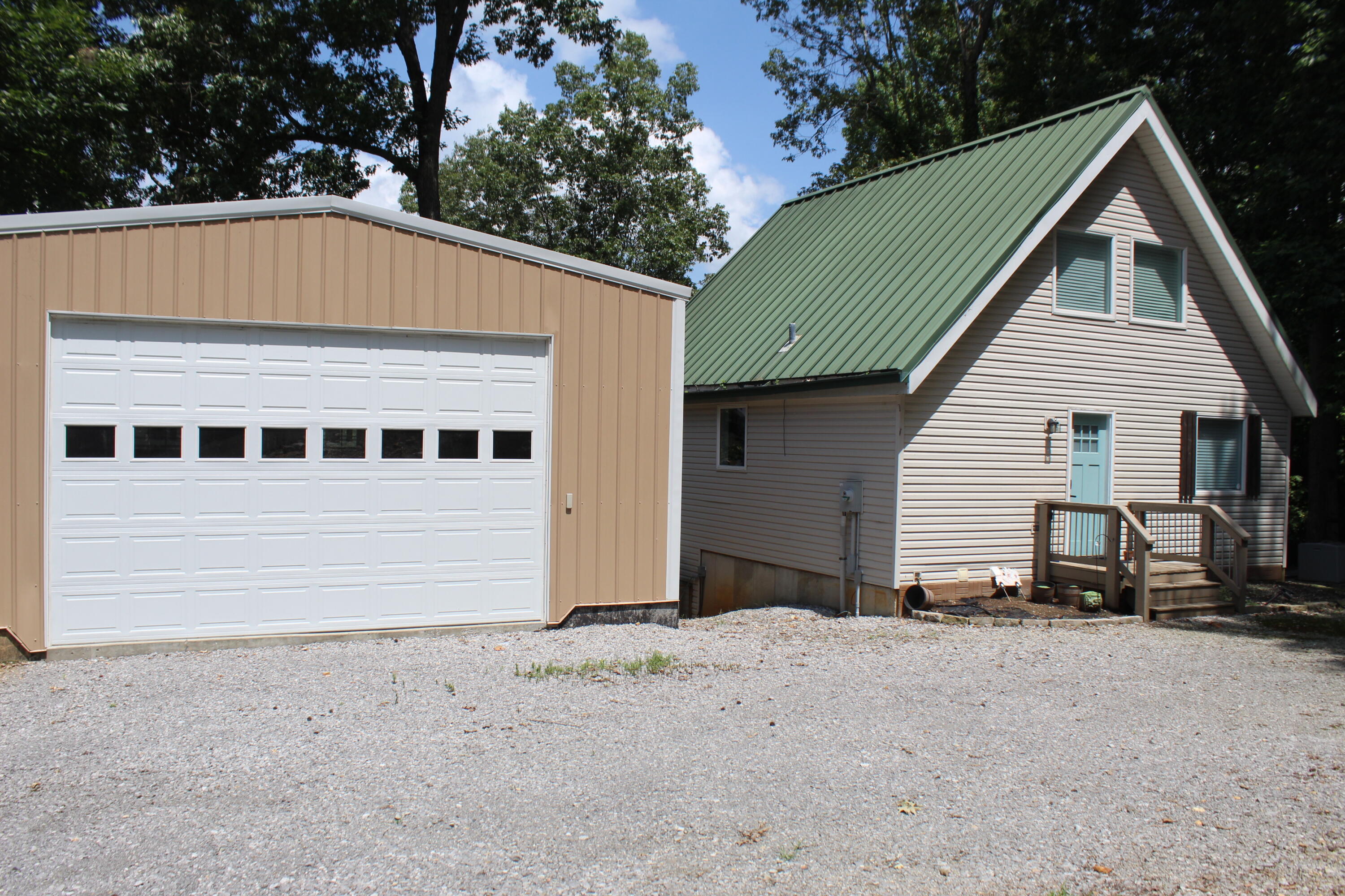 611 Hillside Trail — photo