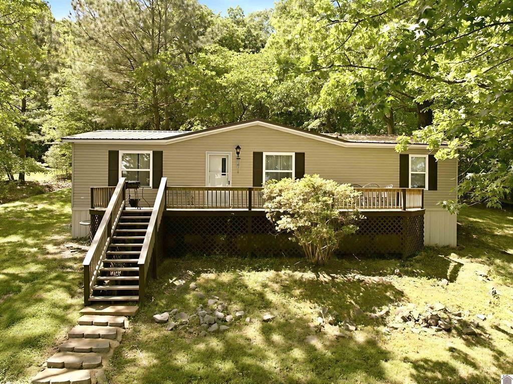 82 Daniel Lane — photo