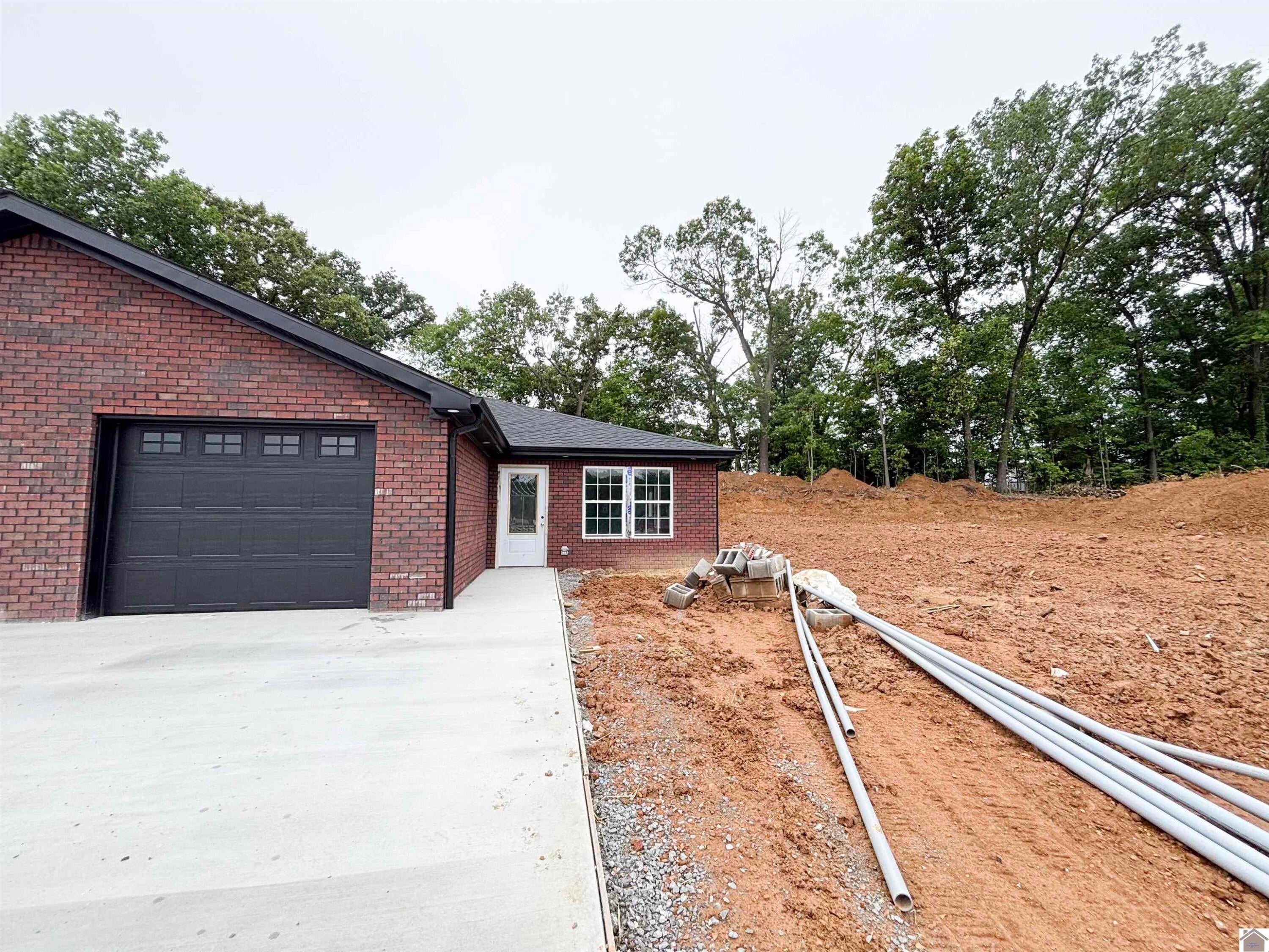 167 Blanton Ct — photo