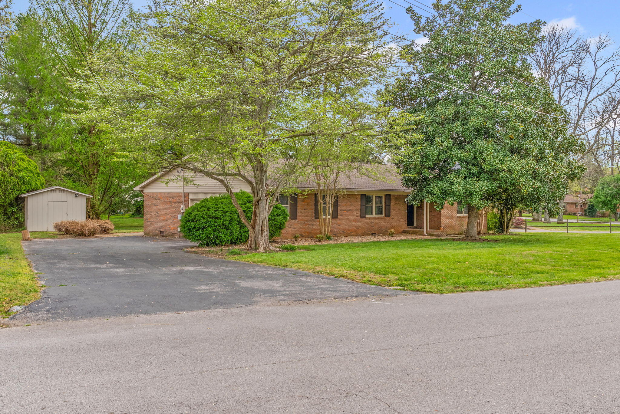 133 Windsor Drive — photo