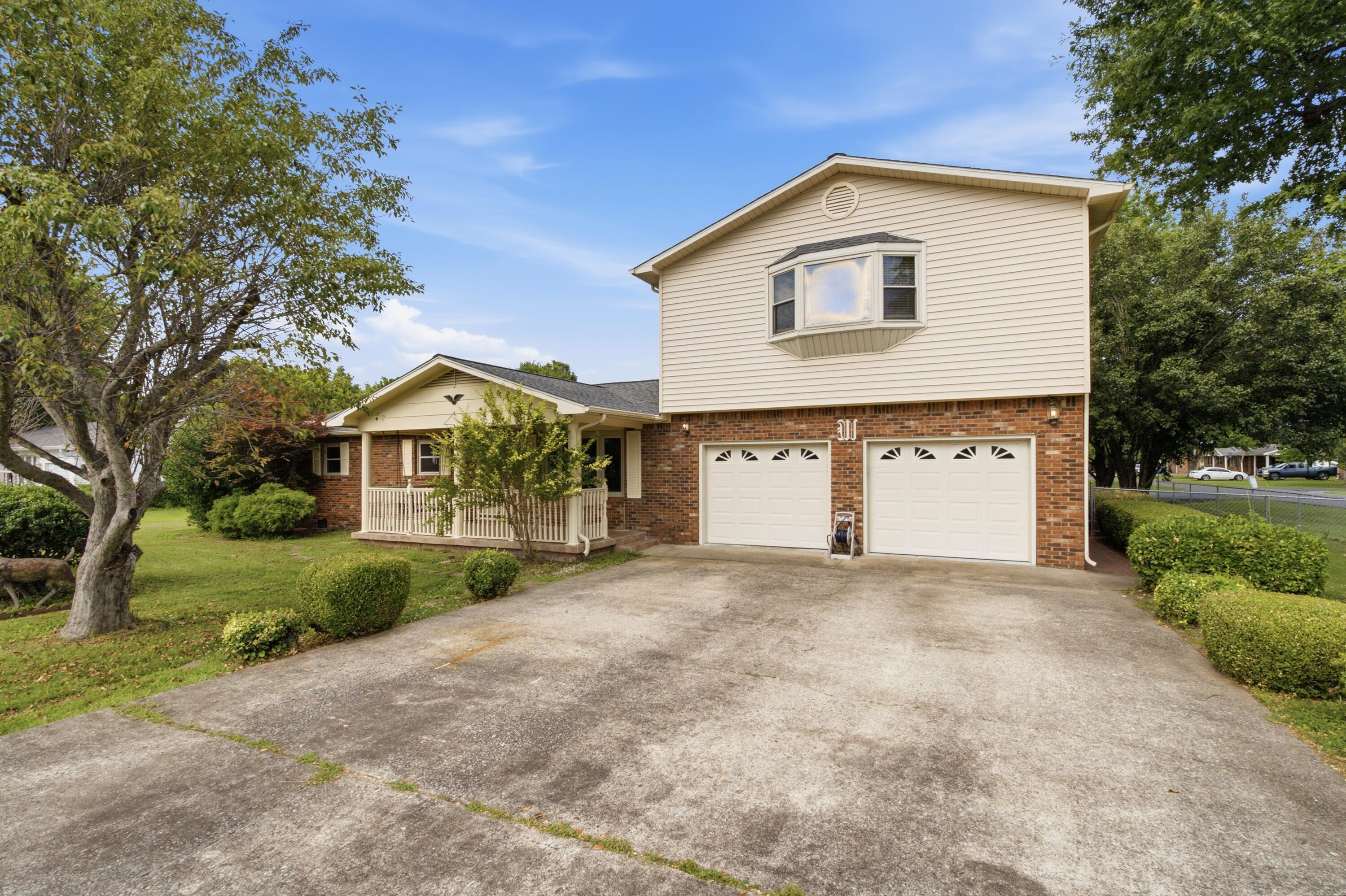 205 Sharon Drive — photo