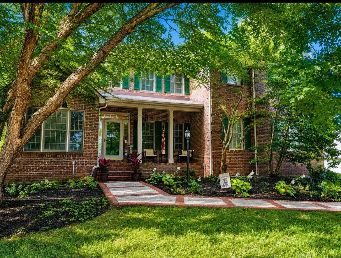 118 Whispering Woods Drive — photo