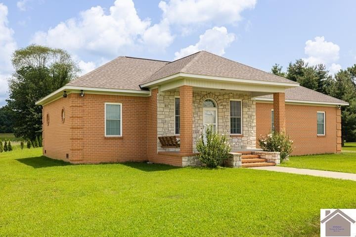 2616 State Route 440 — photo