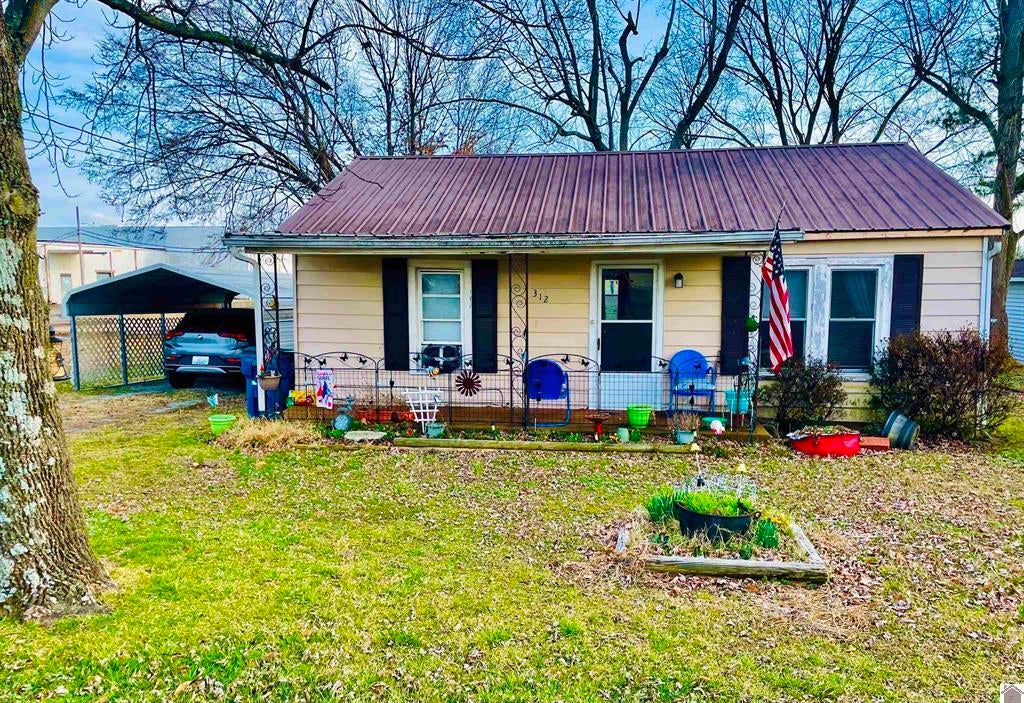 312 Drivers Lane — photo