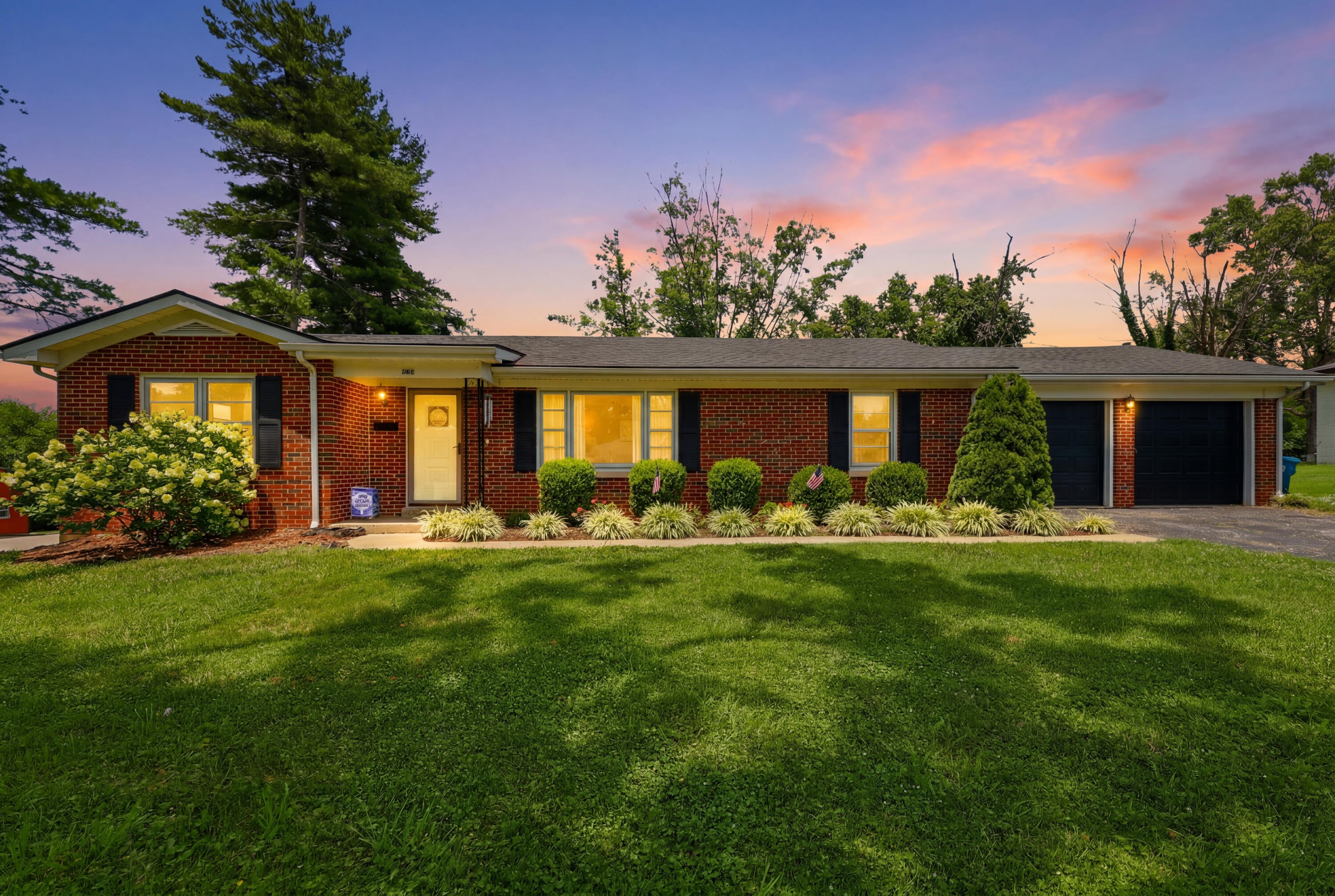 220 Forrest Drive — photo