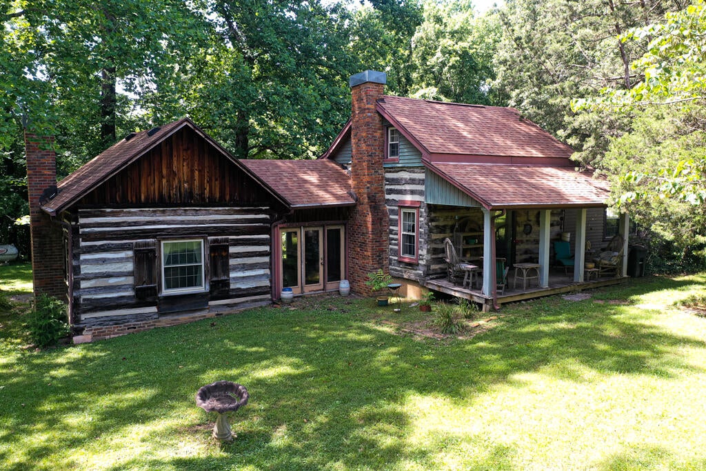 410 Canton Lakeshore Drive — photo