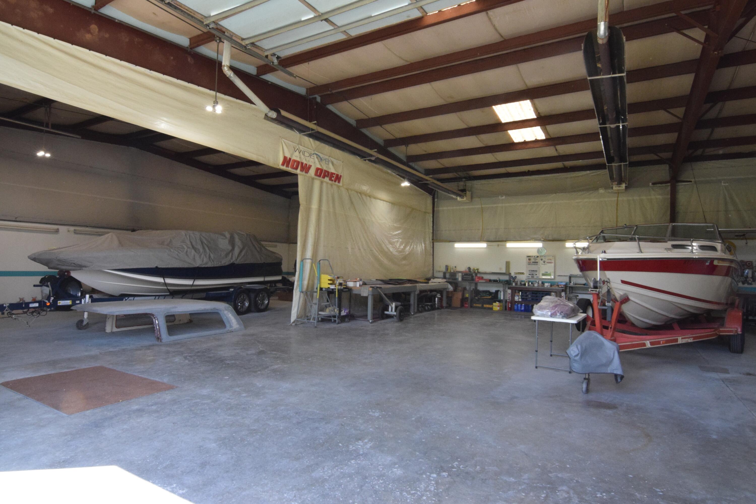 8975 US-62 — photo