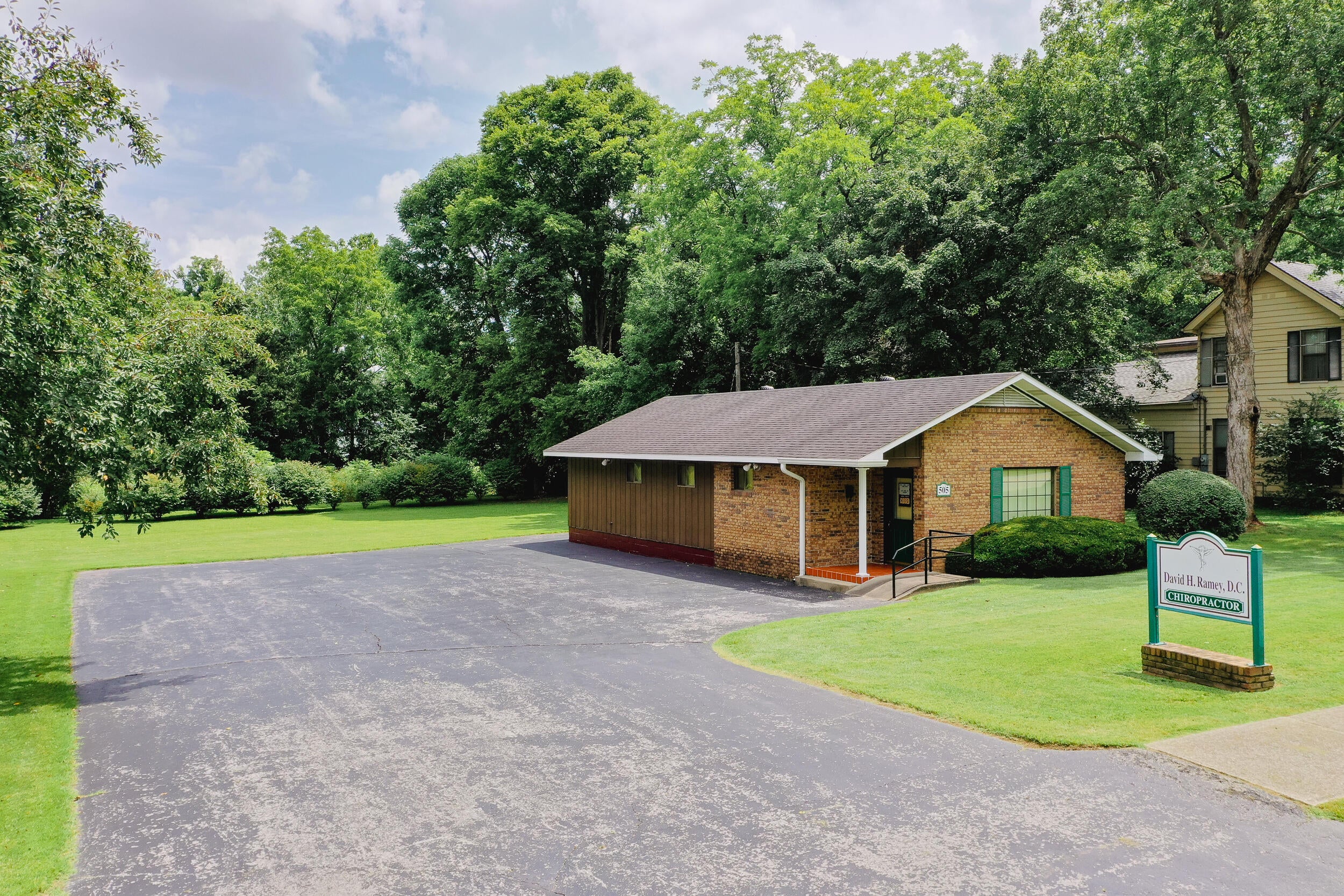 505 Hopkinsville Street — photo