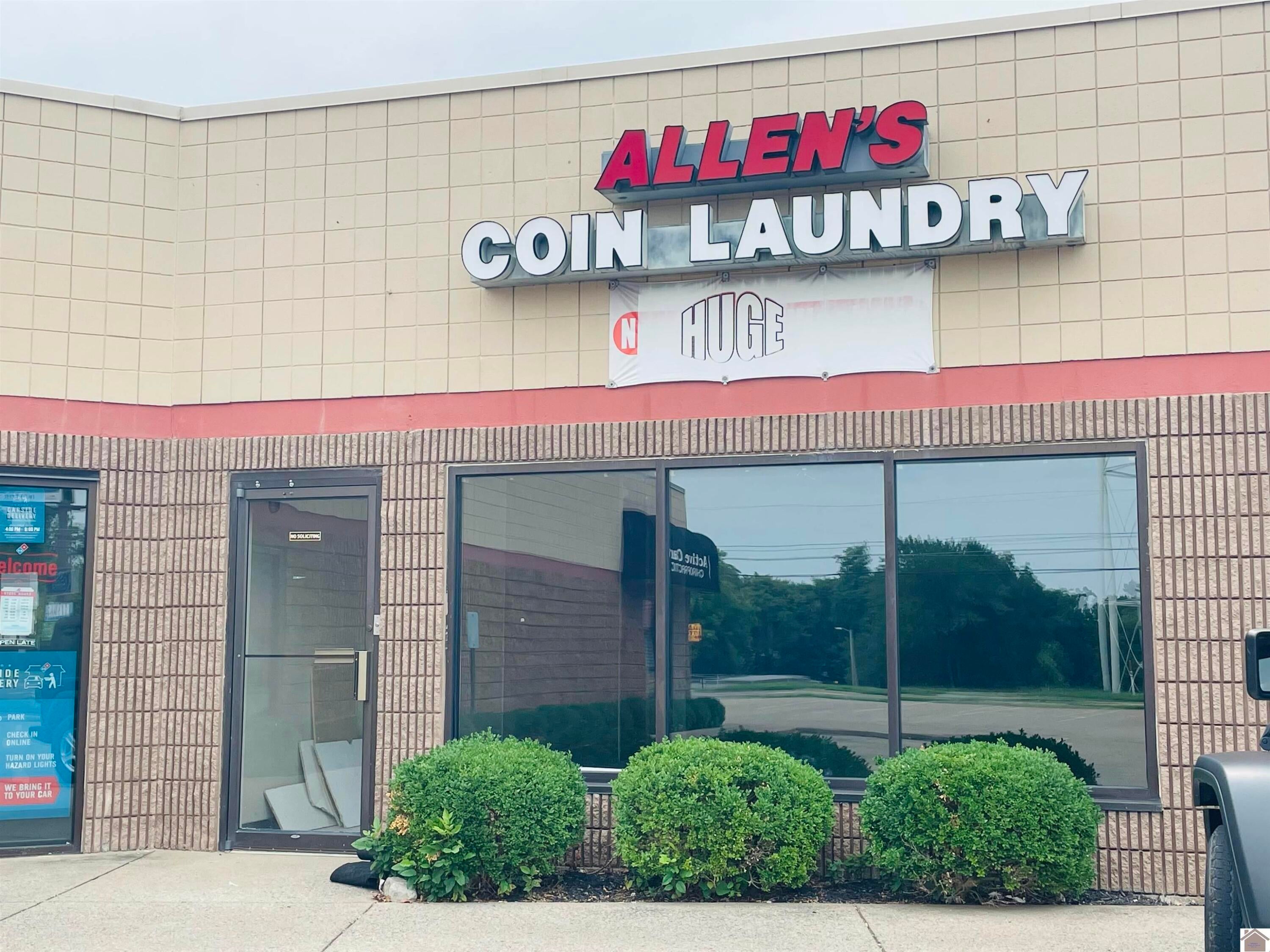 3240 Lone Oak Road Suite F — photo