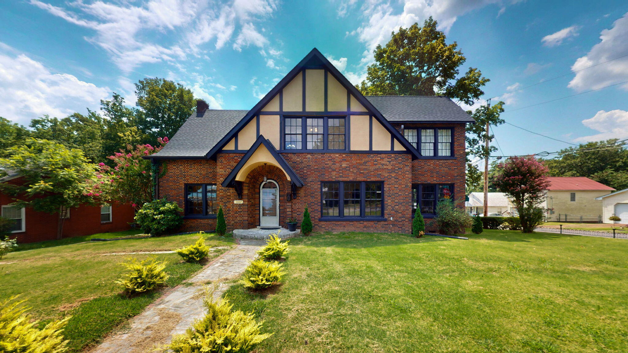 1007 Poplar Street — photo