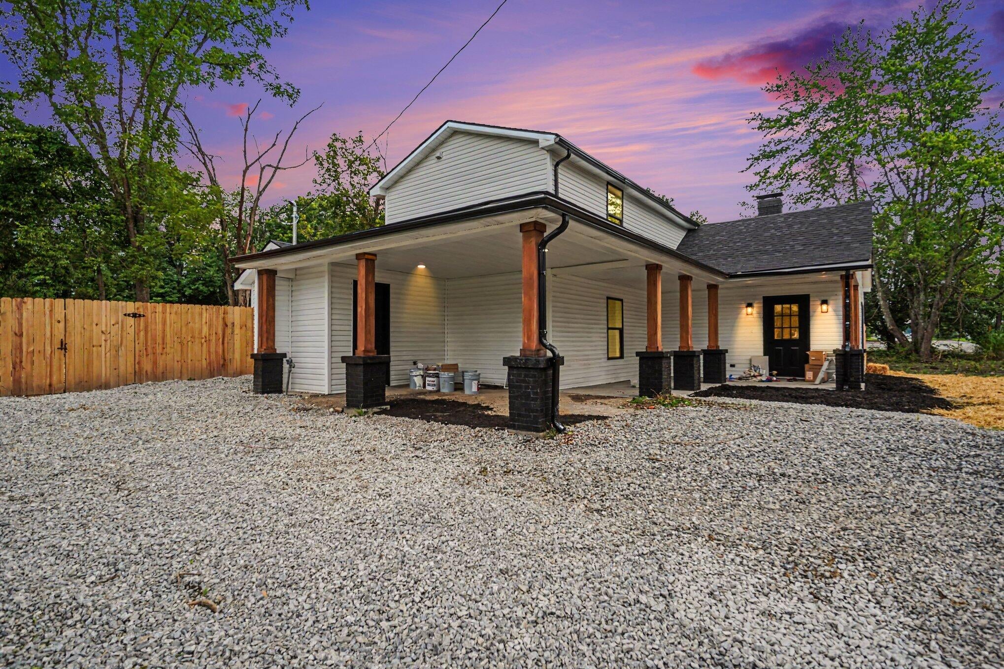 1179 Alton Station Road — photo