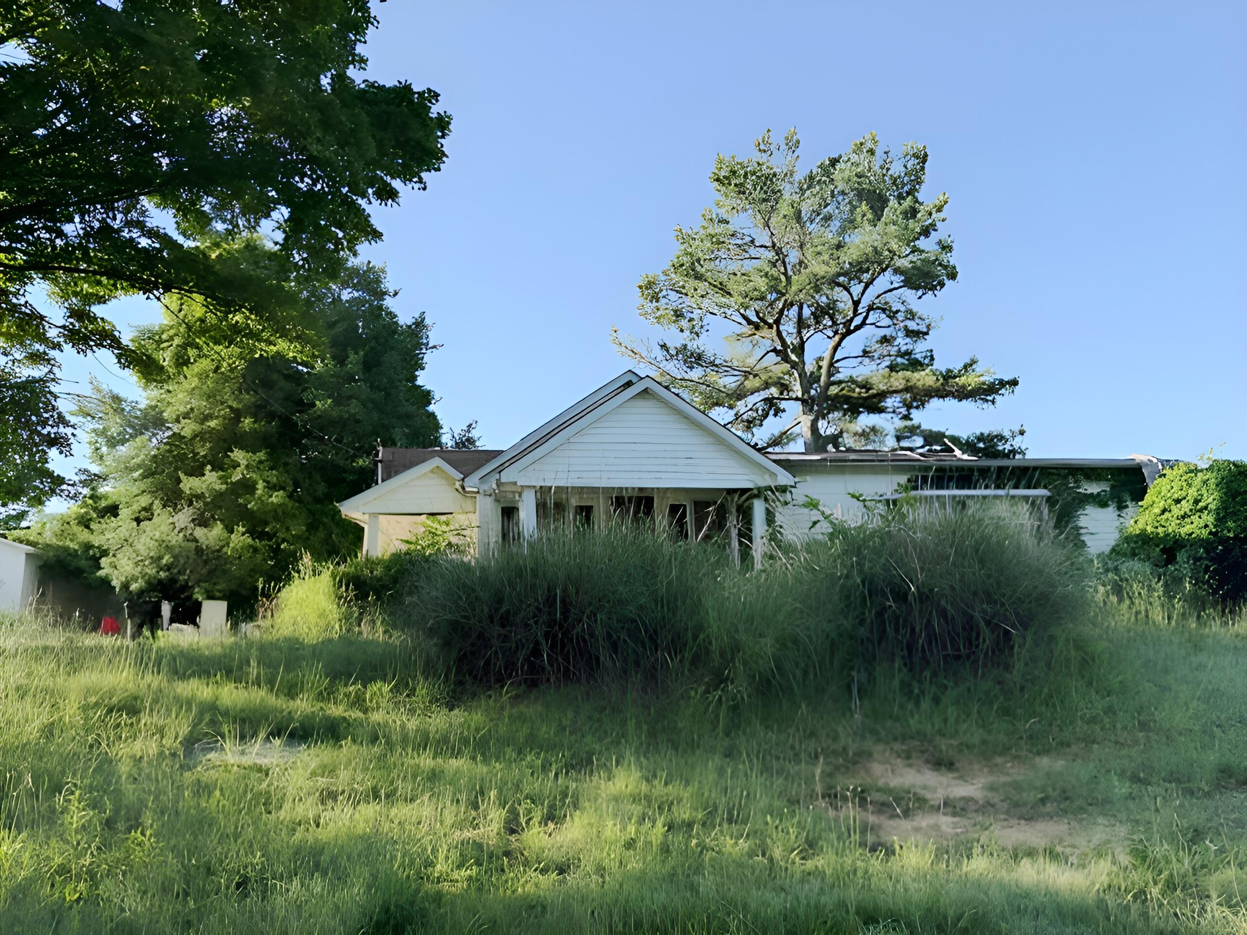 571 Ayers Lane — photo