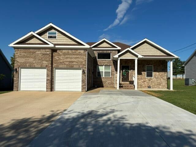 205 Fairview Drive — photo