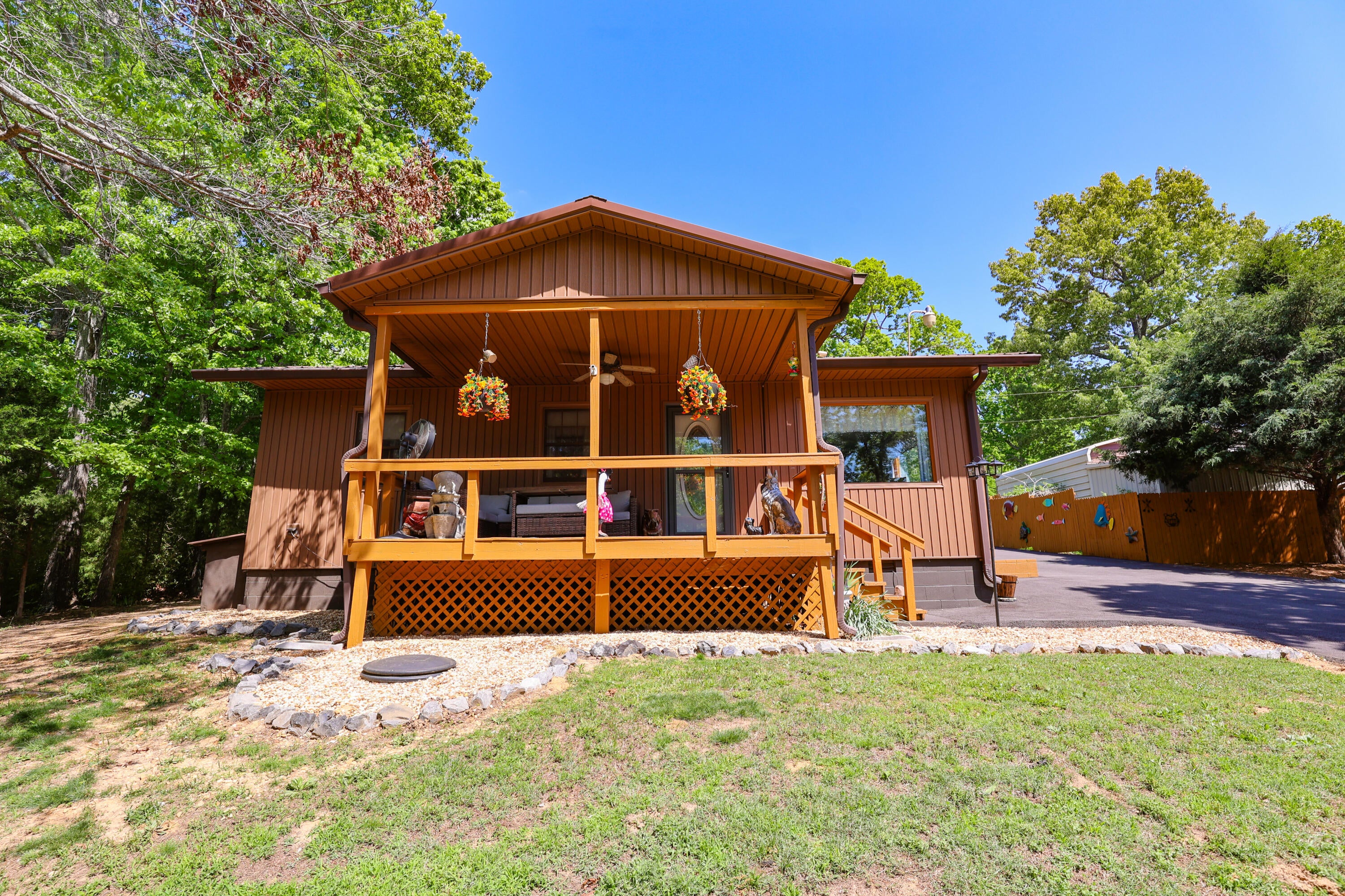 396 Shoreline Drive — photo