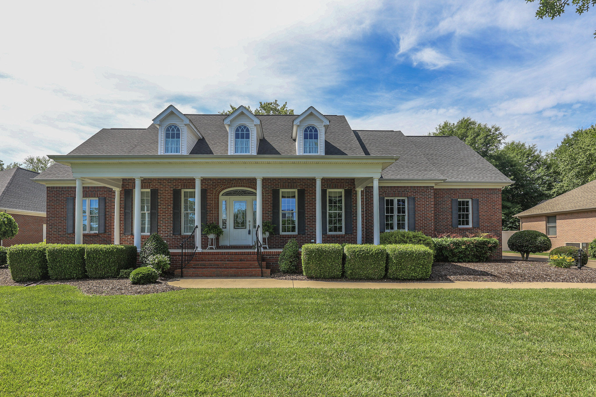 205 Willow Lake Drive — photo