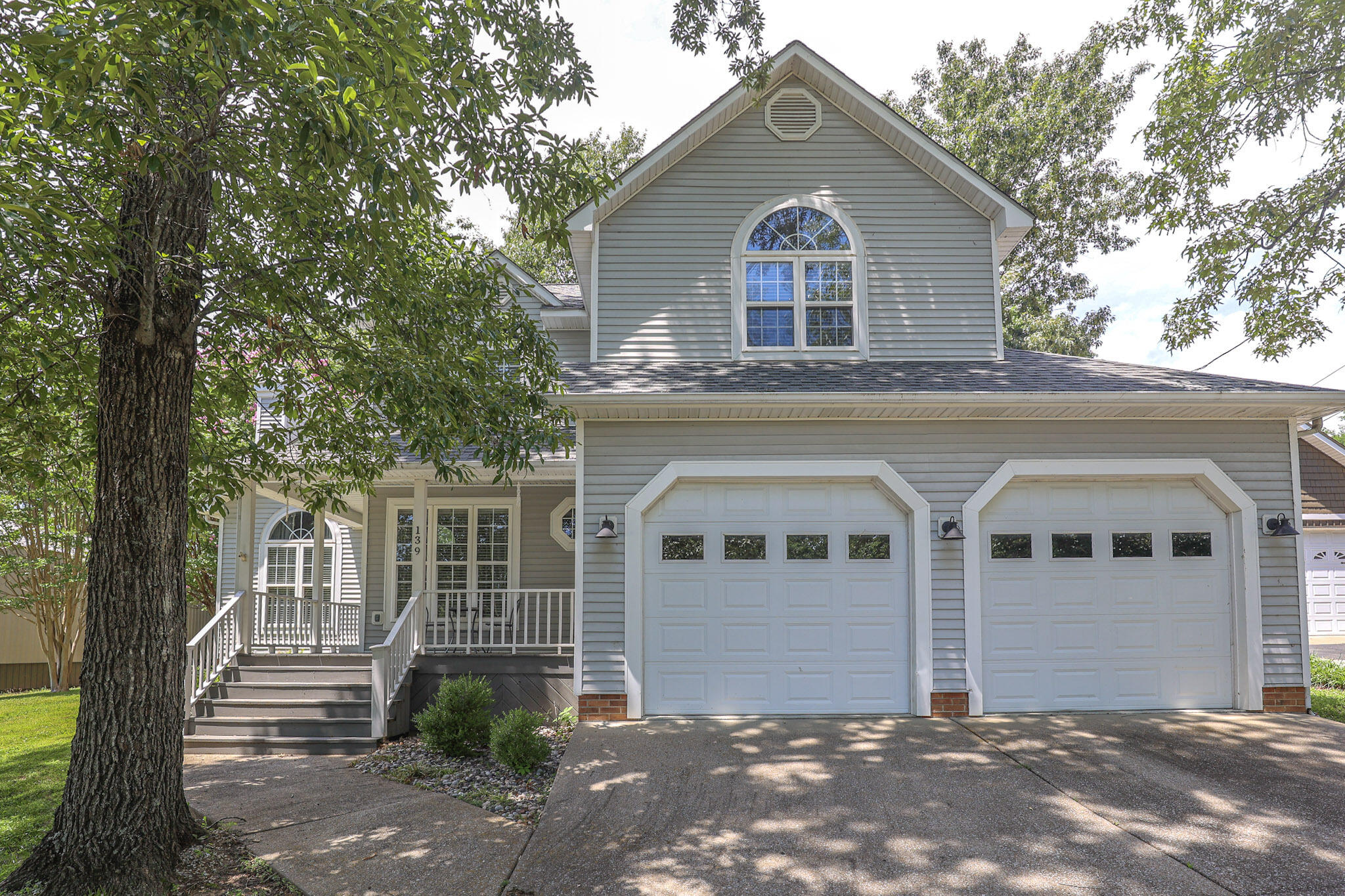 139 Sir Rogers Drive — photo